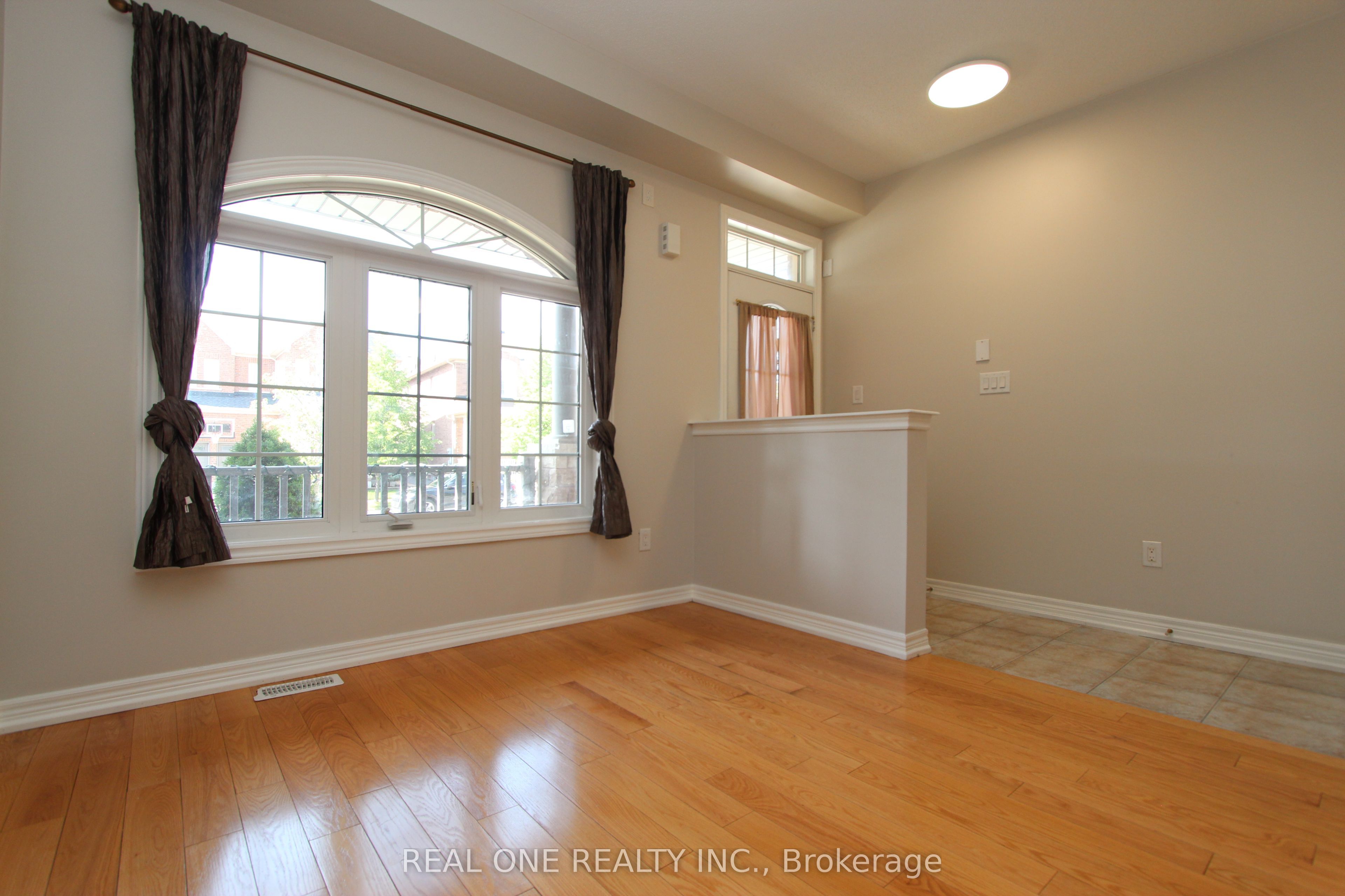 87 Hammersly Boulevard, Markham 2
