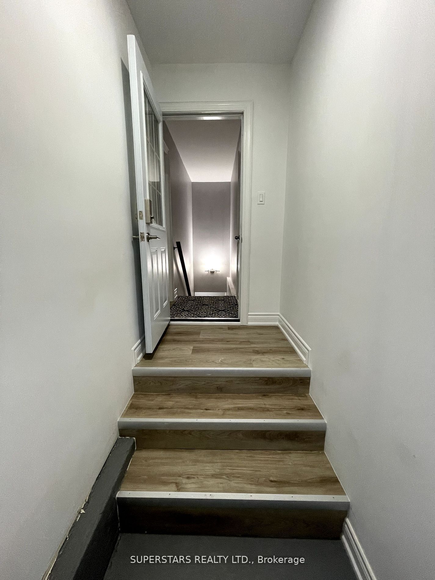 Unit Basement - 26 Tavistock Court, Markham 2