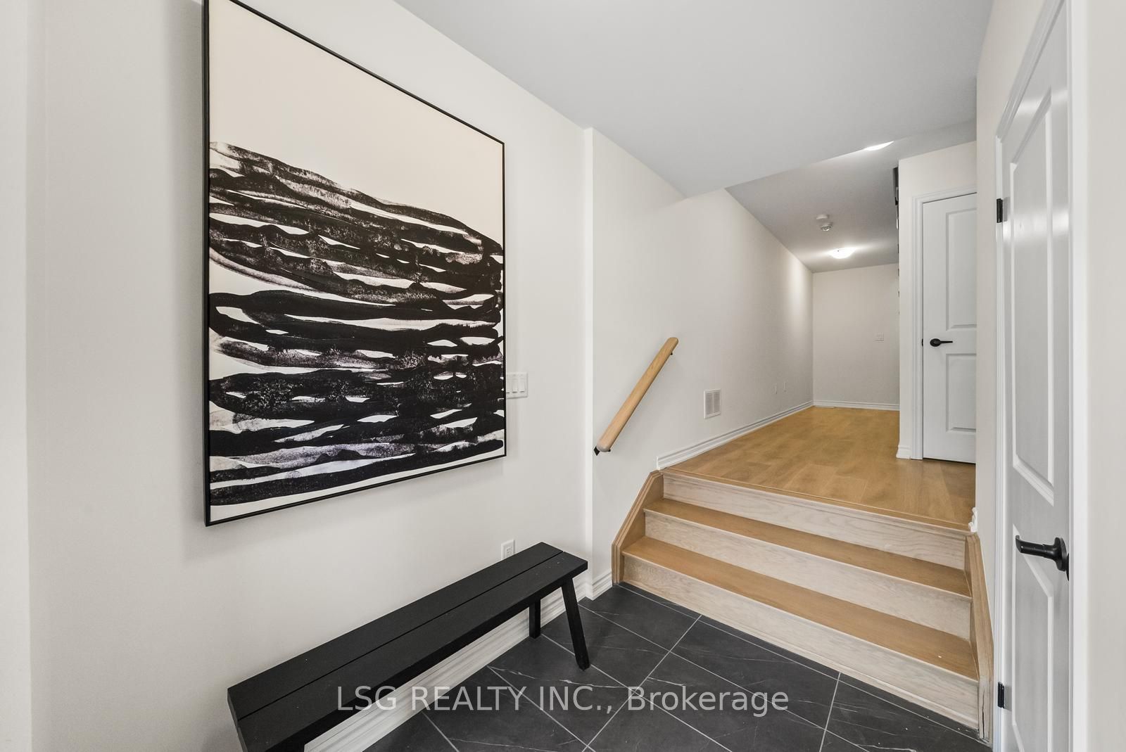 153 Blick Crescent, Aurora 5