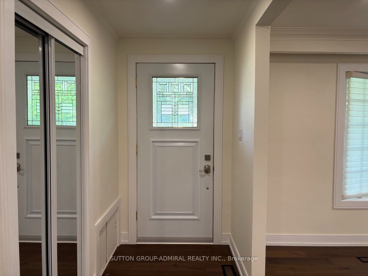 Unit Main Floor - 86 Hamilton Drive, Newmarket 3