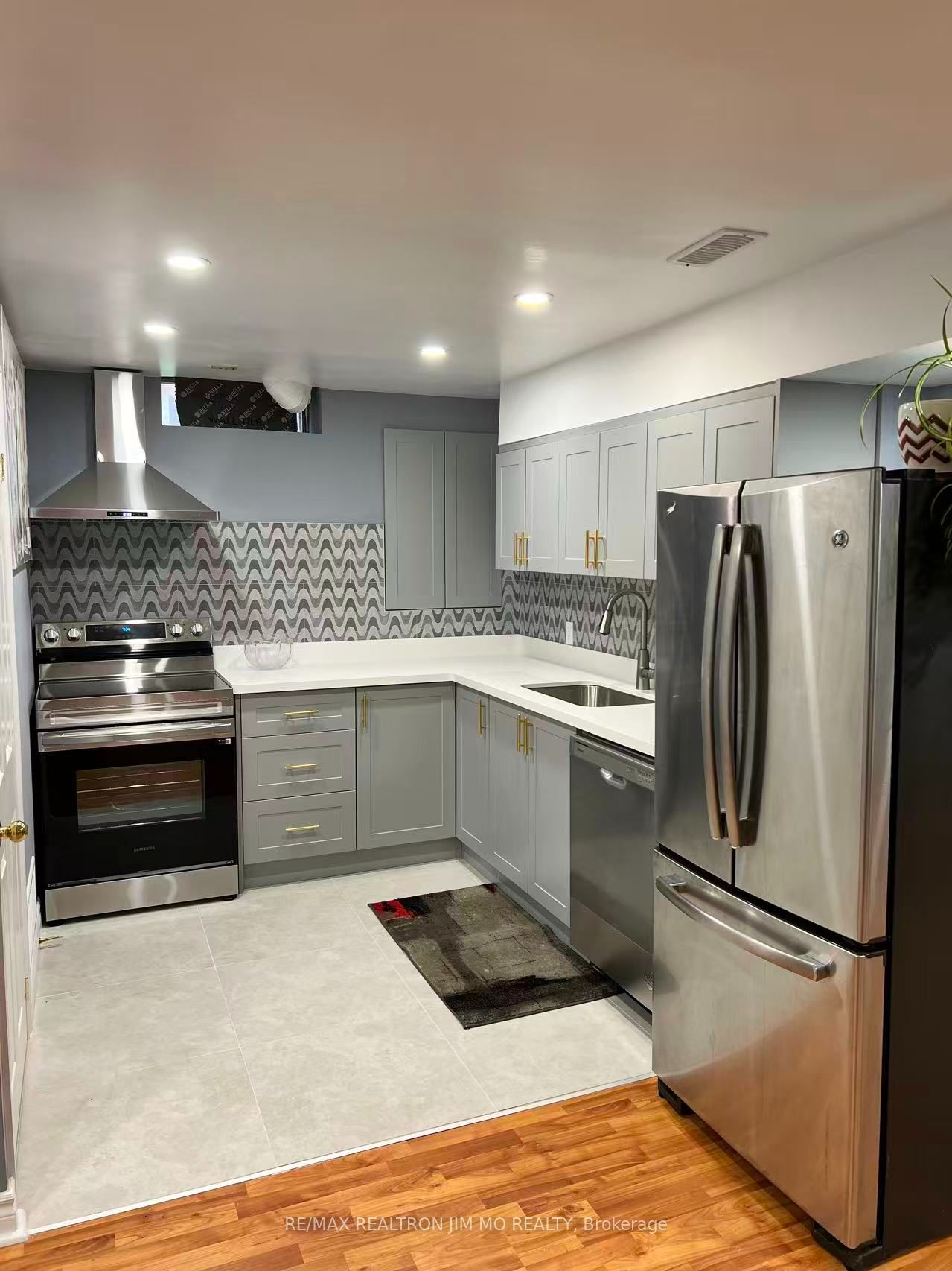 Unit Basement - 5 Buttonwood Trail, Aurora 5