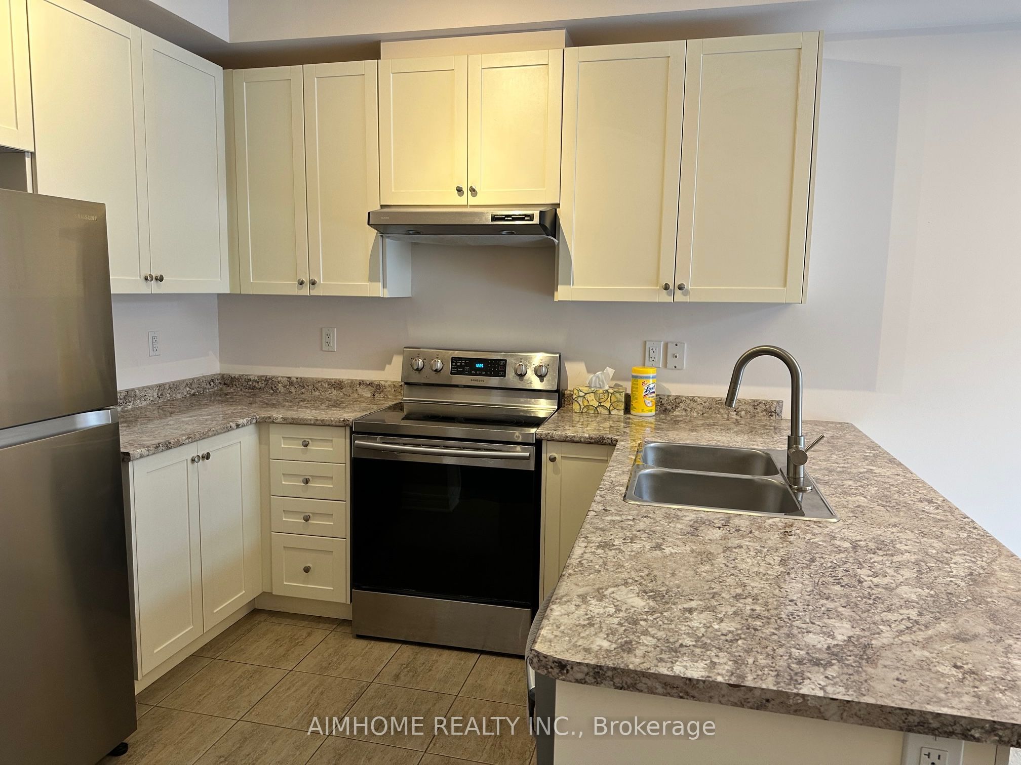 (Address not available), Whitchurch-Stouffville 2
