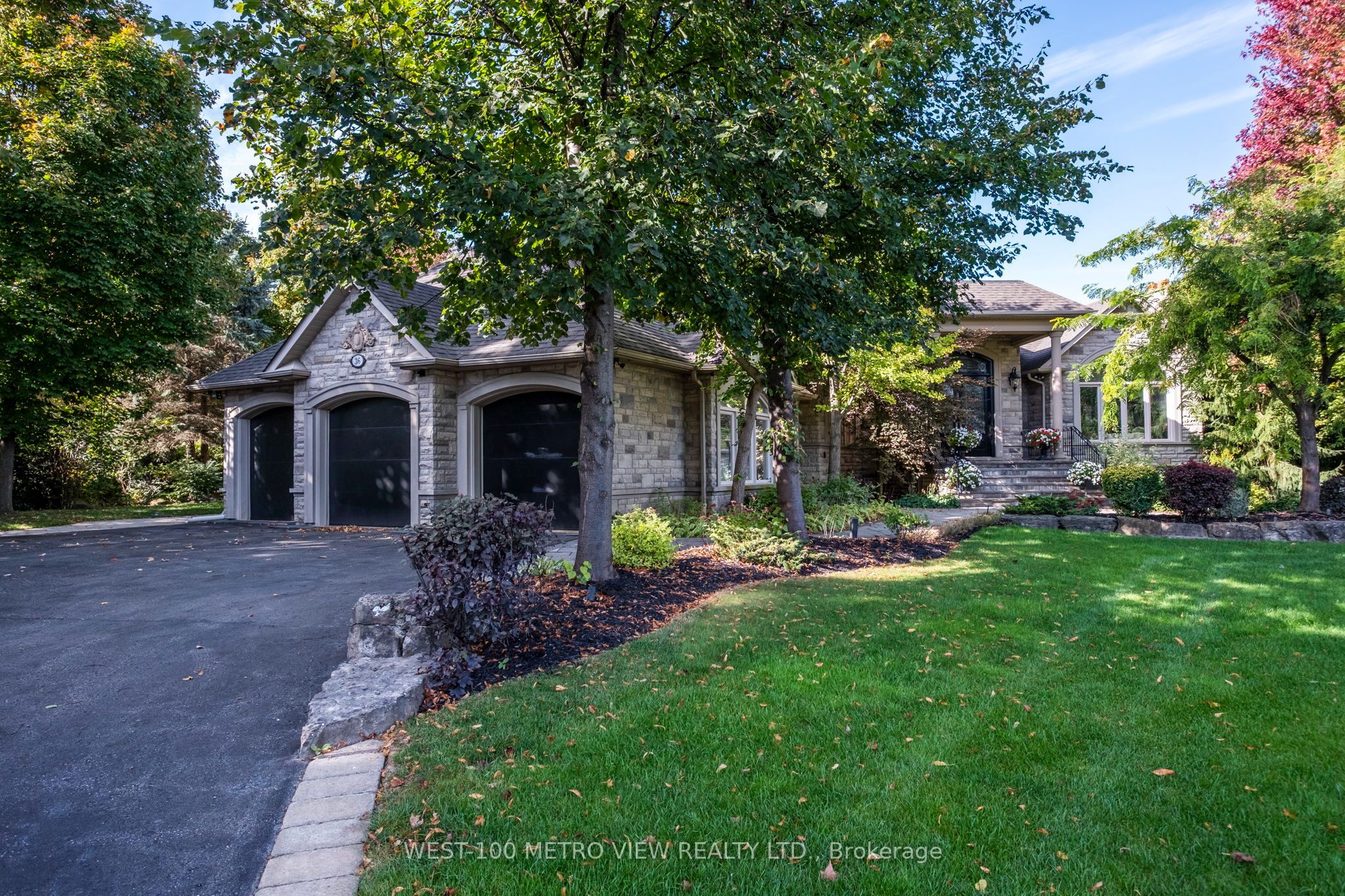 36 Abbruzze Court, Vaughan 3