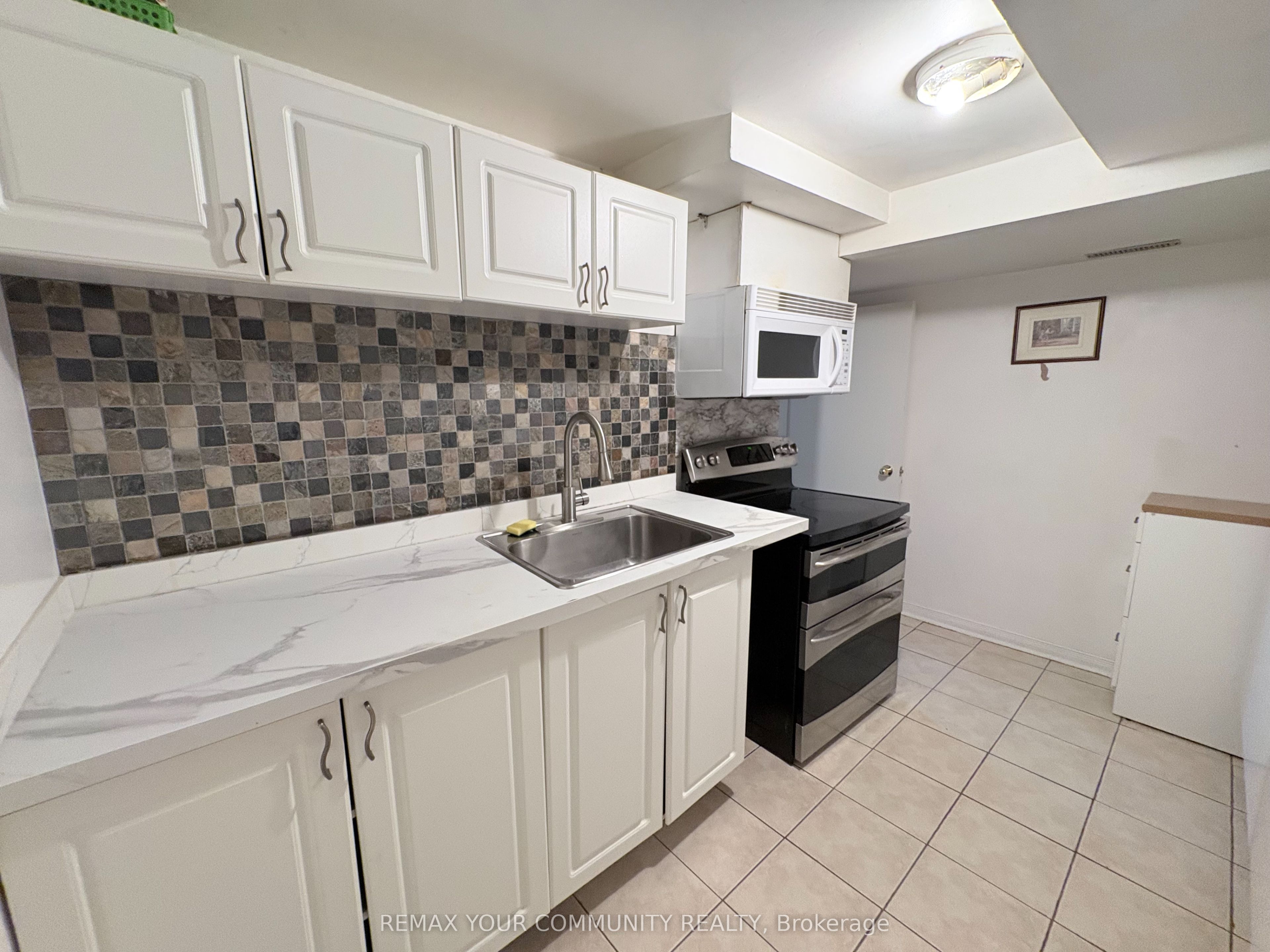 Unit Basement - 58 King's Cross Avenue, Richmond Hill 3