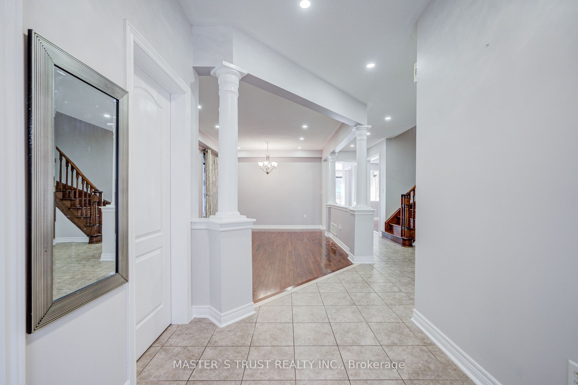 213 River Ridge Boulevard, Aurora 5