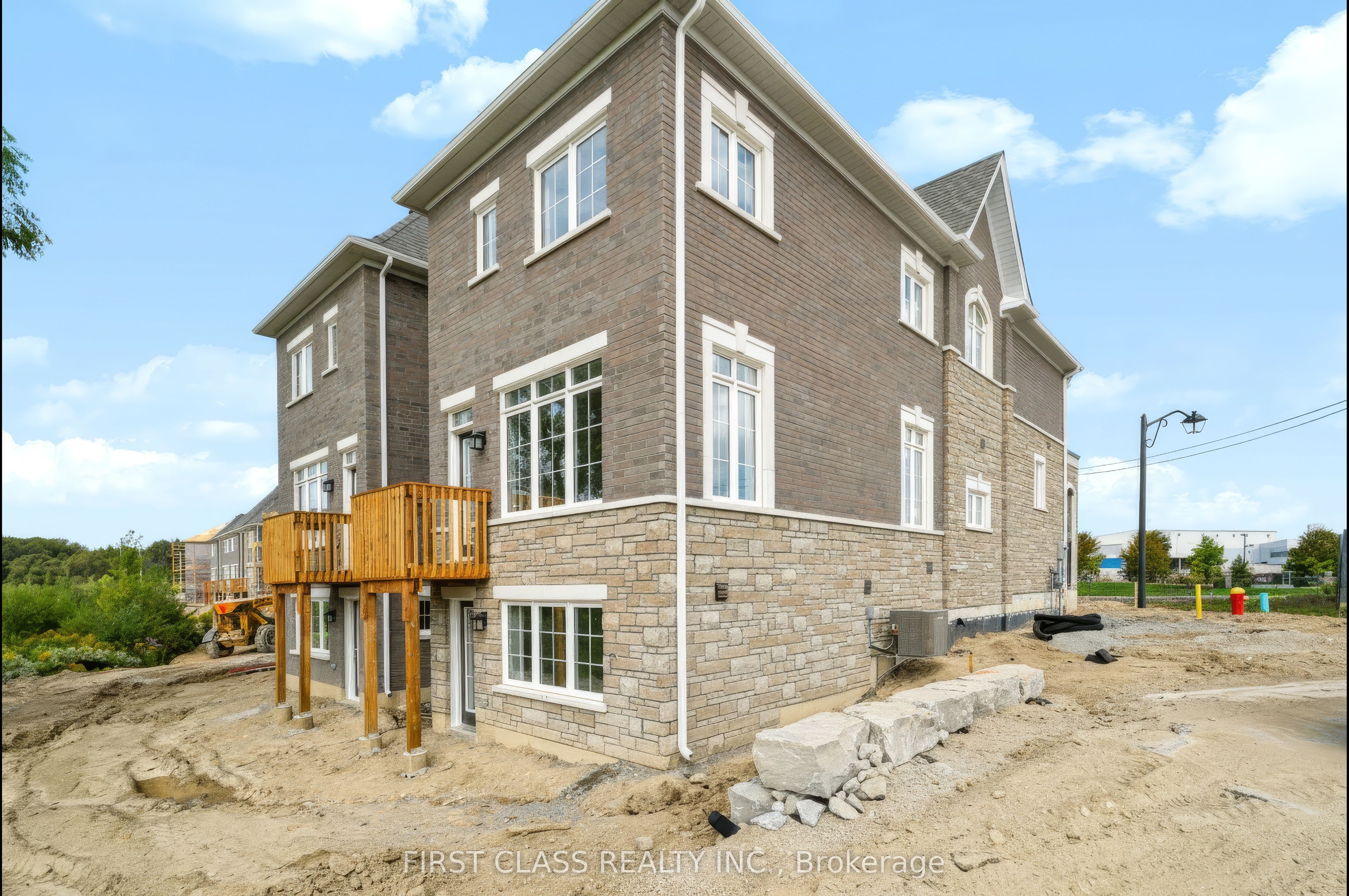 Unit Basement - 96 Gathering Lane, Richmond Hill 3