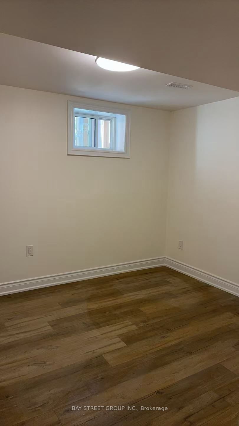 27 Sycamore Drive, Markham 5