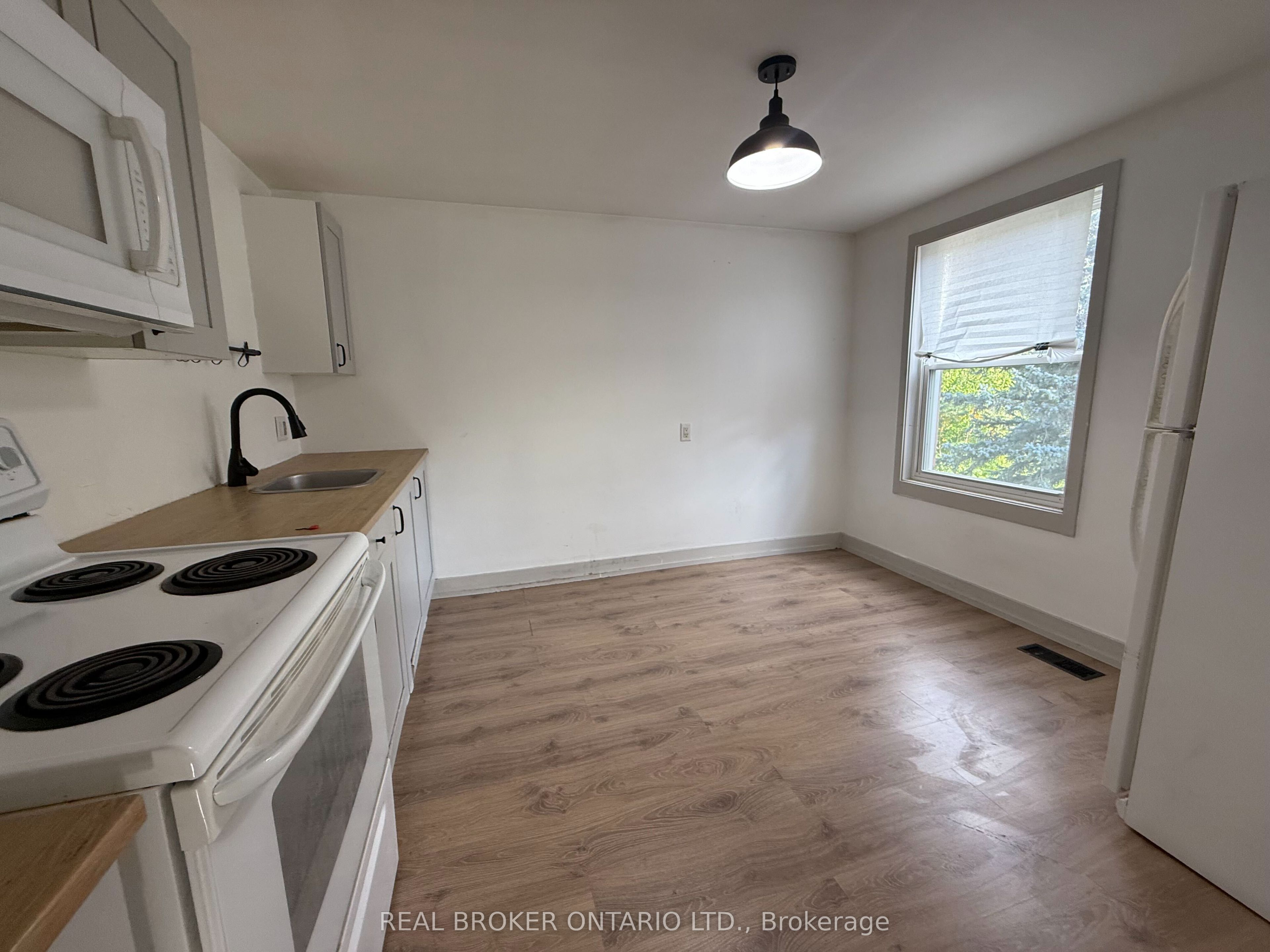Unit Upper - 23 Second Street, New Tecumseth 3