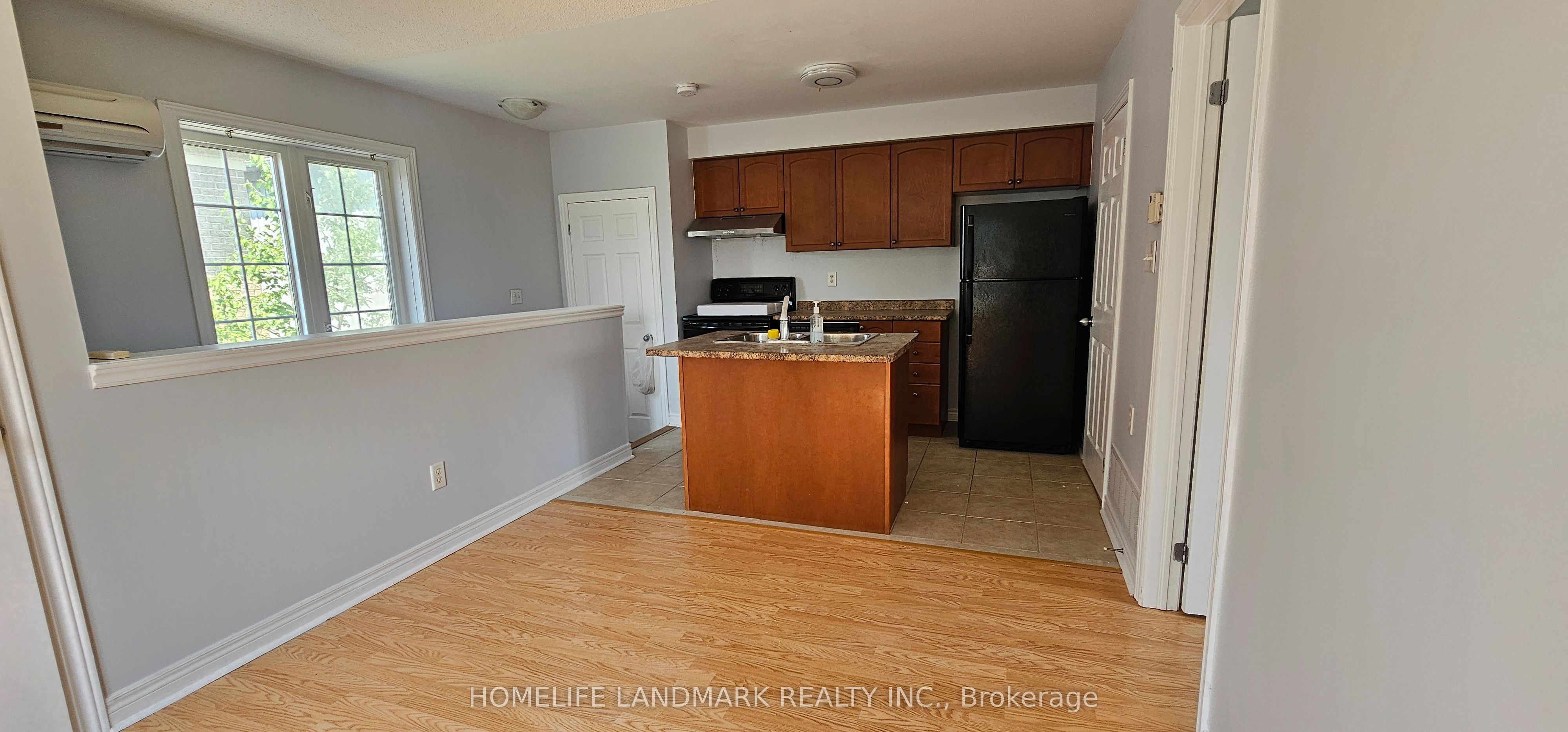 Unit Coach - 109 Northvale Road, Markham 4
