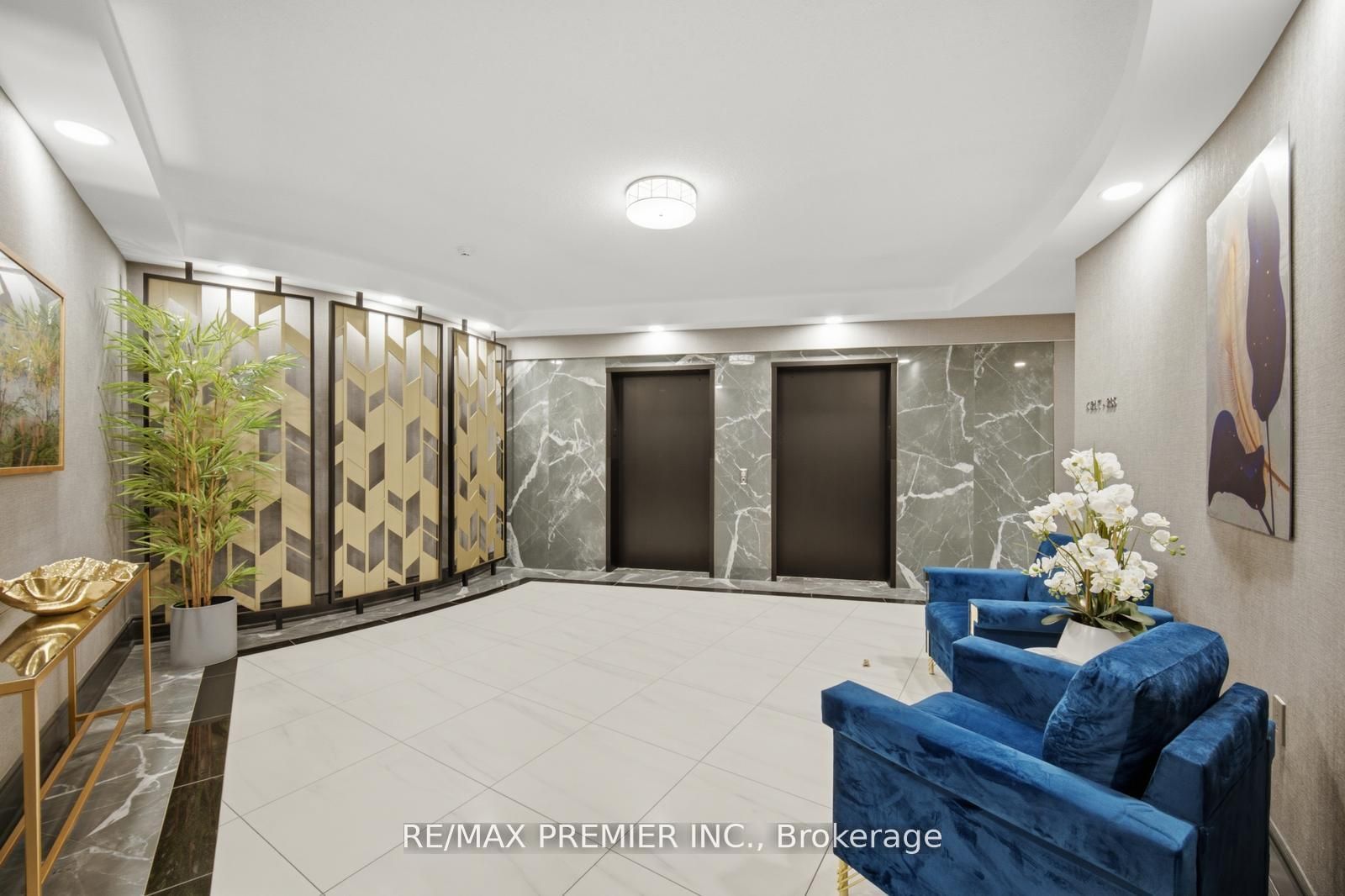 Unit Ph 21 - 8201 Islington Avenue, Vaughan 4