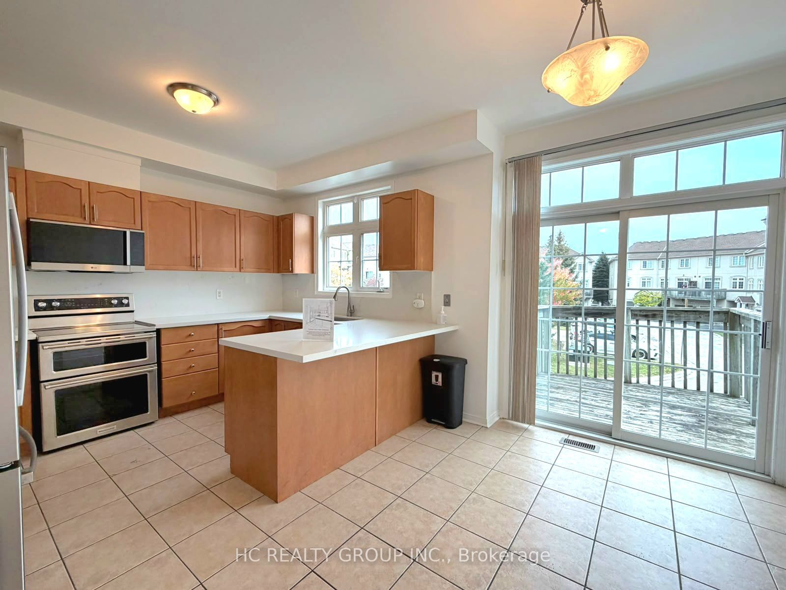 Unit 19 - 10 Post Oak Drive, Richmond Hill 5