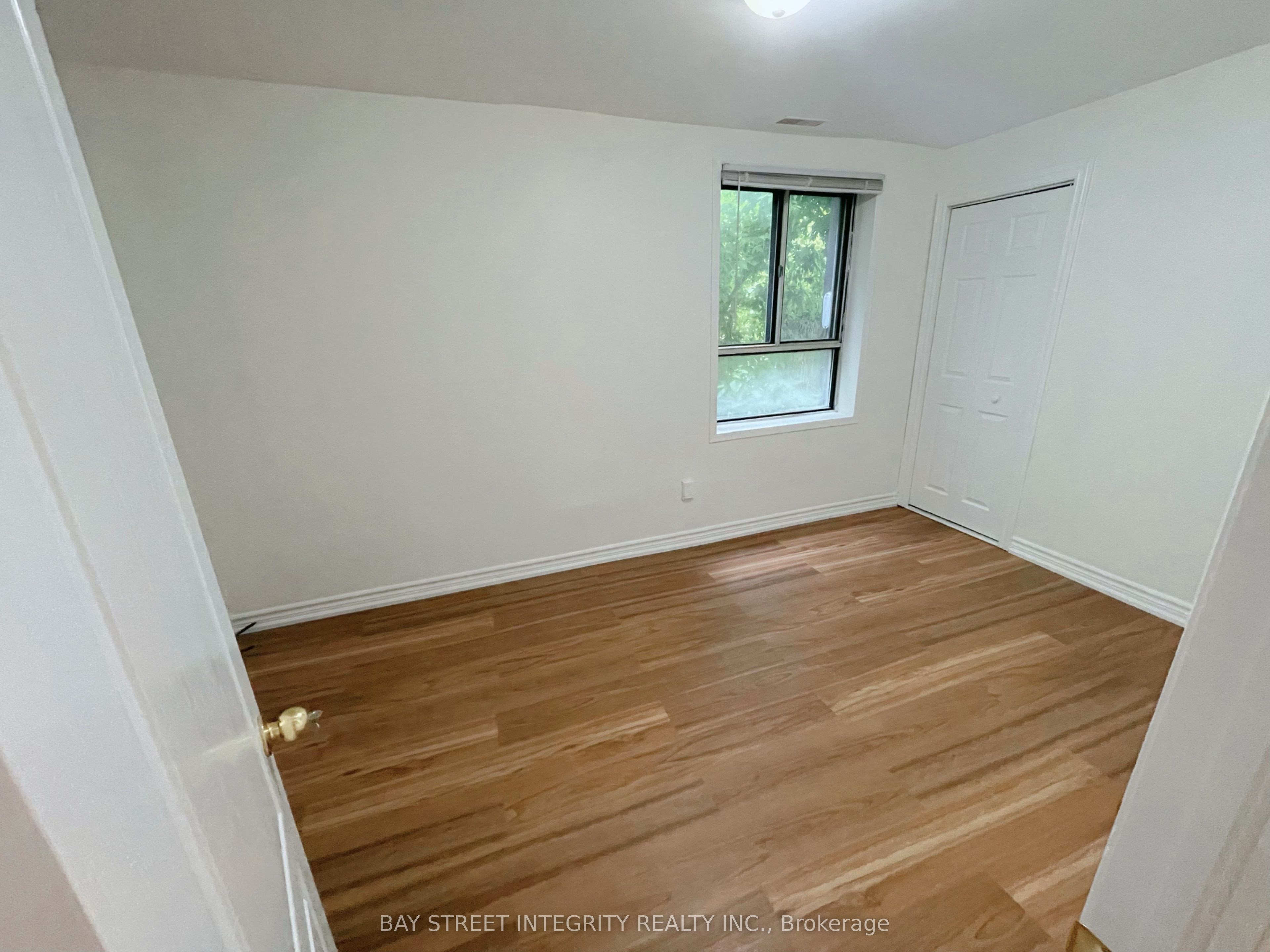 Unit Main floor - 320 Miami Drive, Georgina 4