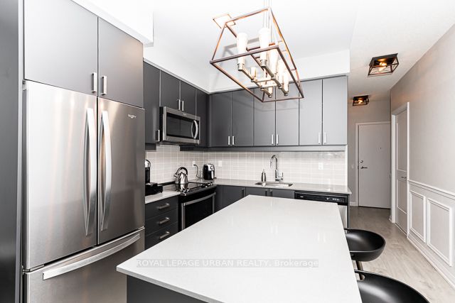 Unit LPH16 - 7895 Jane Street, Vaughan 4
