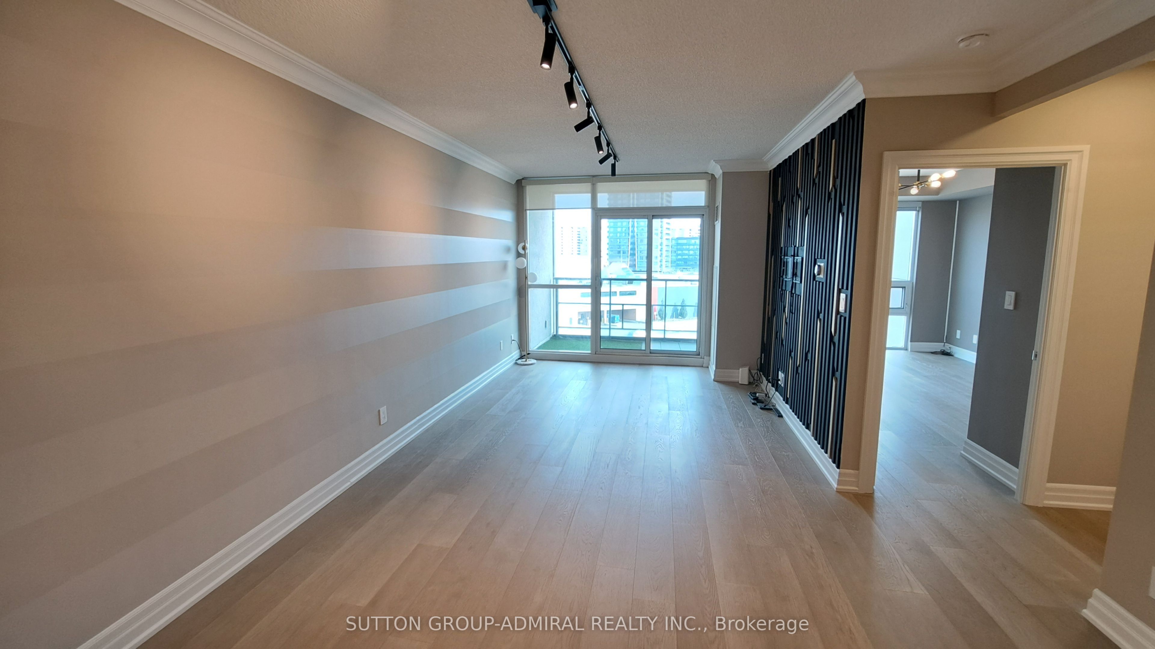 Unit 704 - 88 Promenade Circle, Vaughan 2