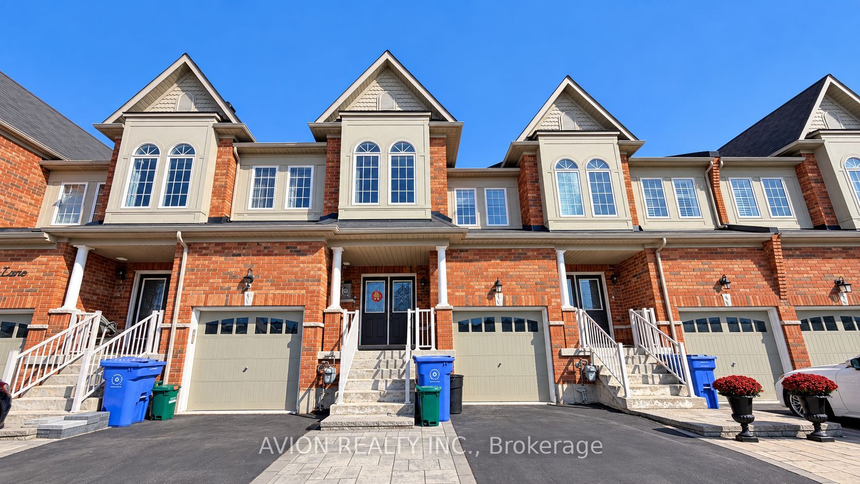 23 Clarinet Lane, Whitchurch-Stouffville 2