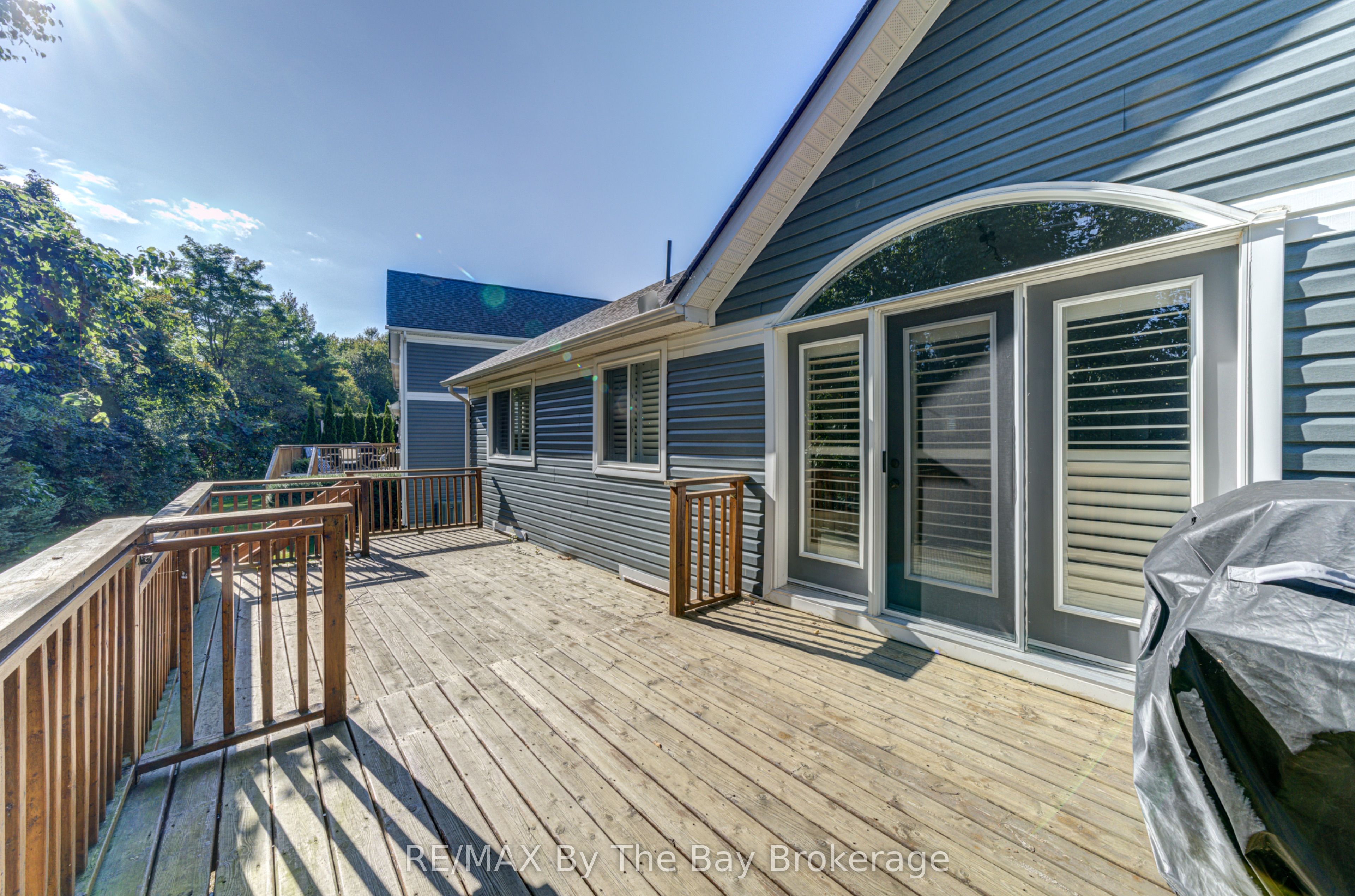 32 Green Briar Drive, Collingwood 4