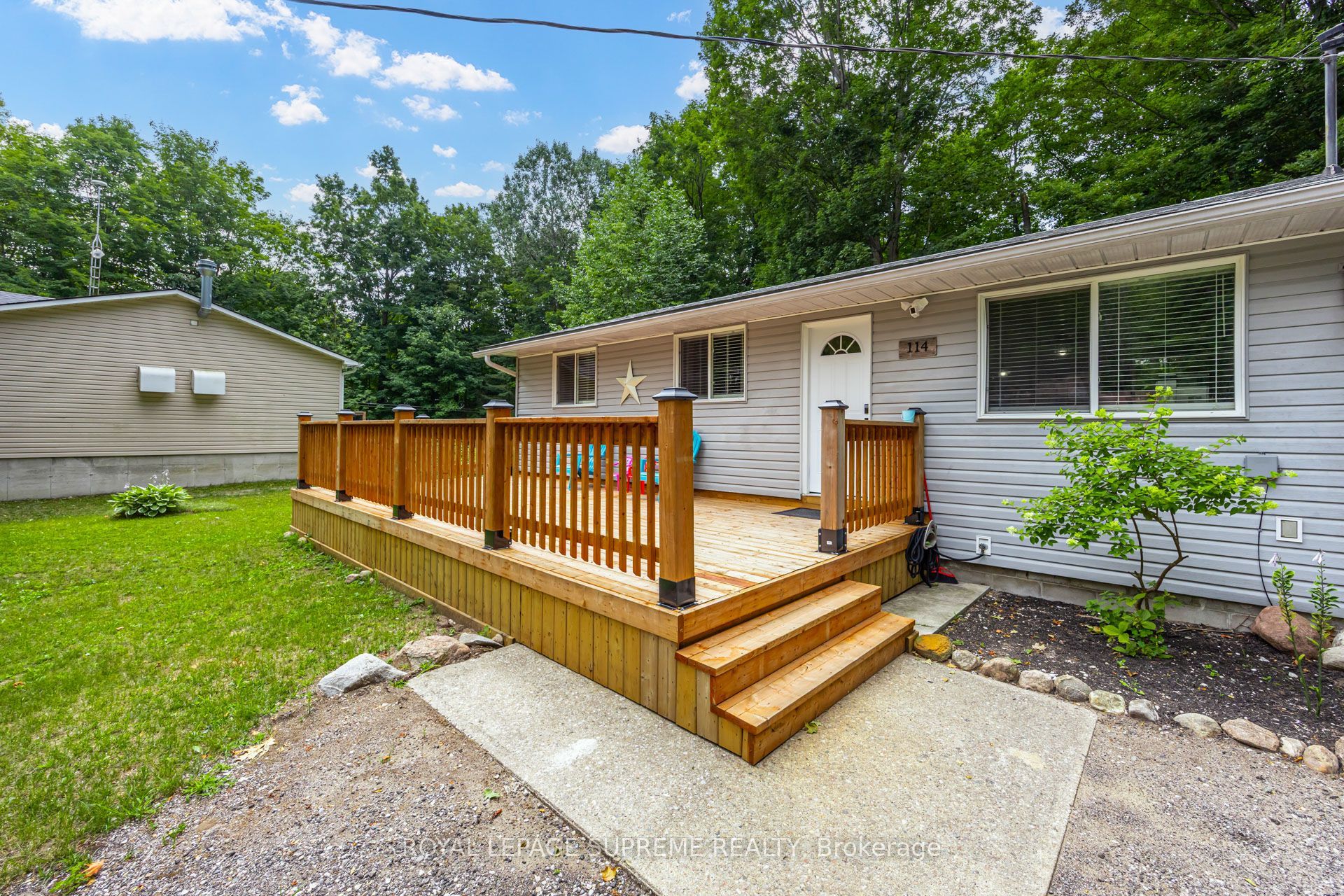 114 Desroches Trail, Tiny 2