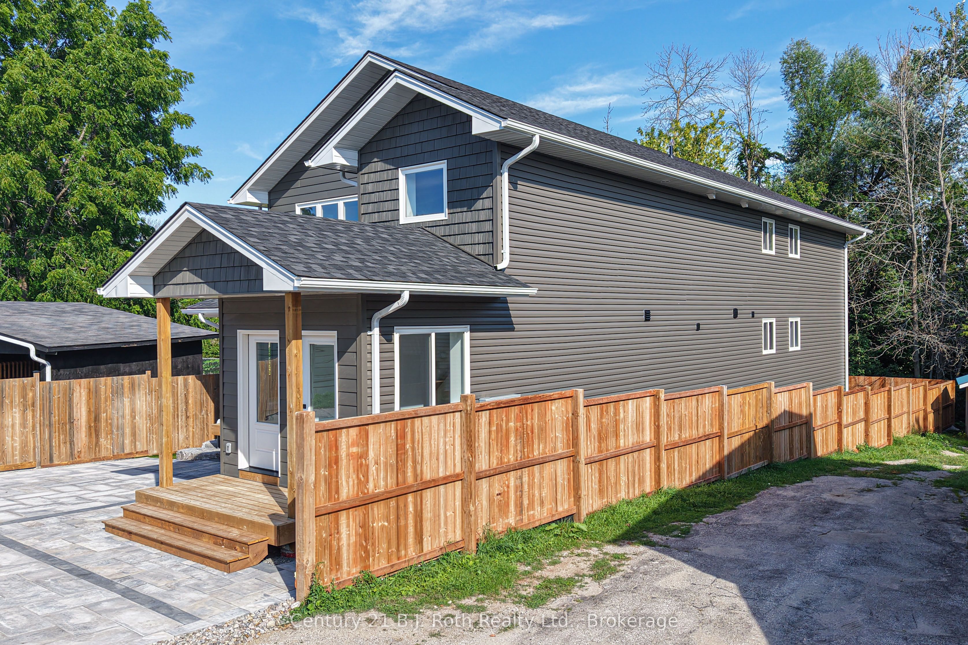 Unit 1 (Main) - 165 Barrie Road, Orillia 2