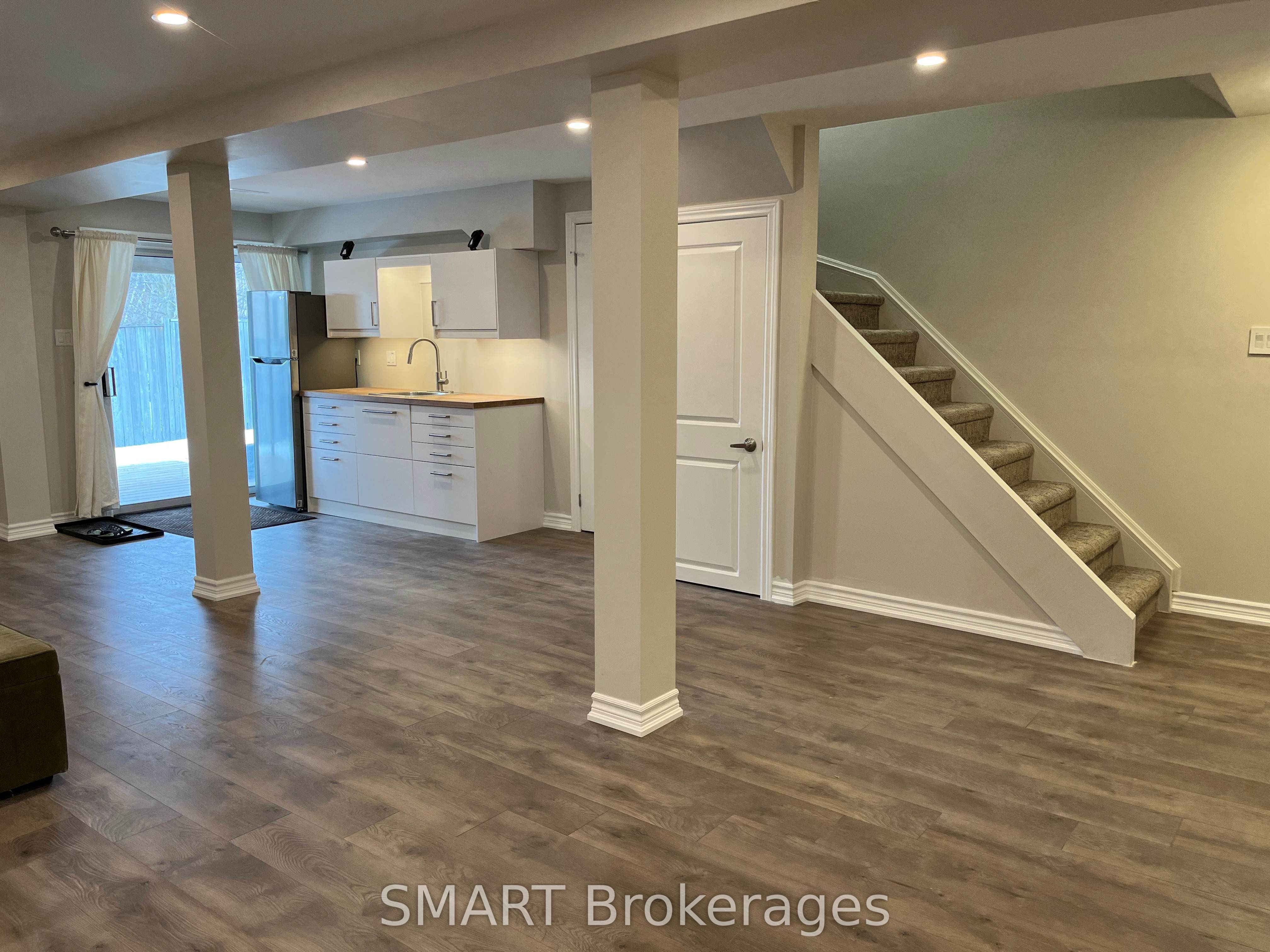 21 Nicholson Drive, Barrie 3