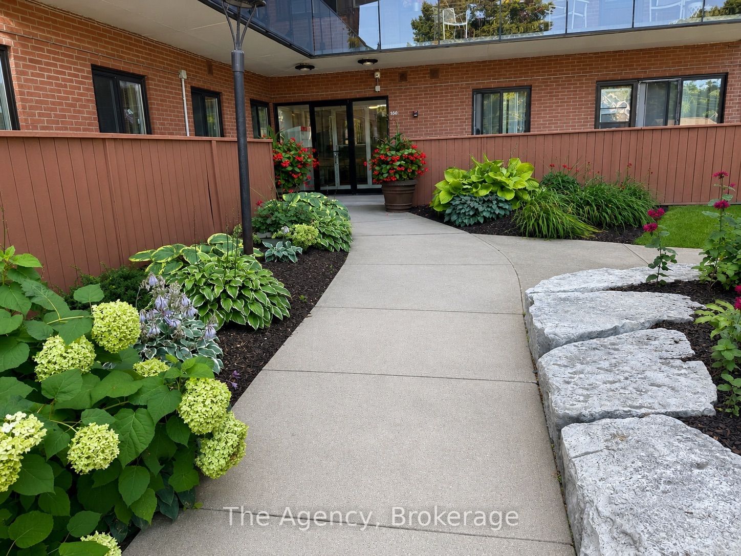 Unit 303 - 550 King Street, Midland 2
