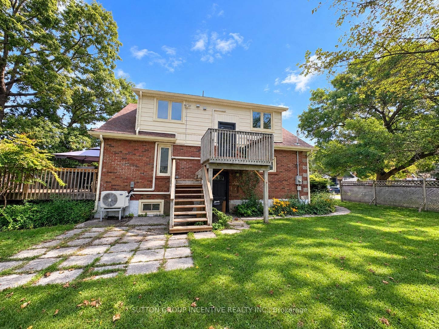 Unit Upper - 20 Bayview Drive, Barrie 2