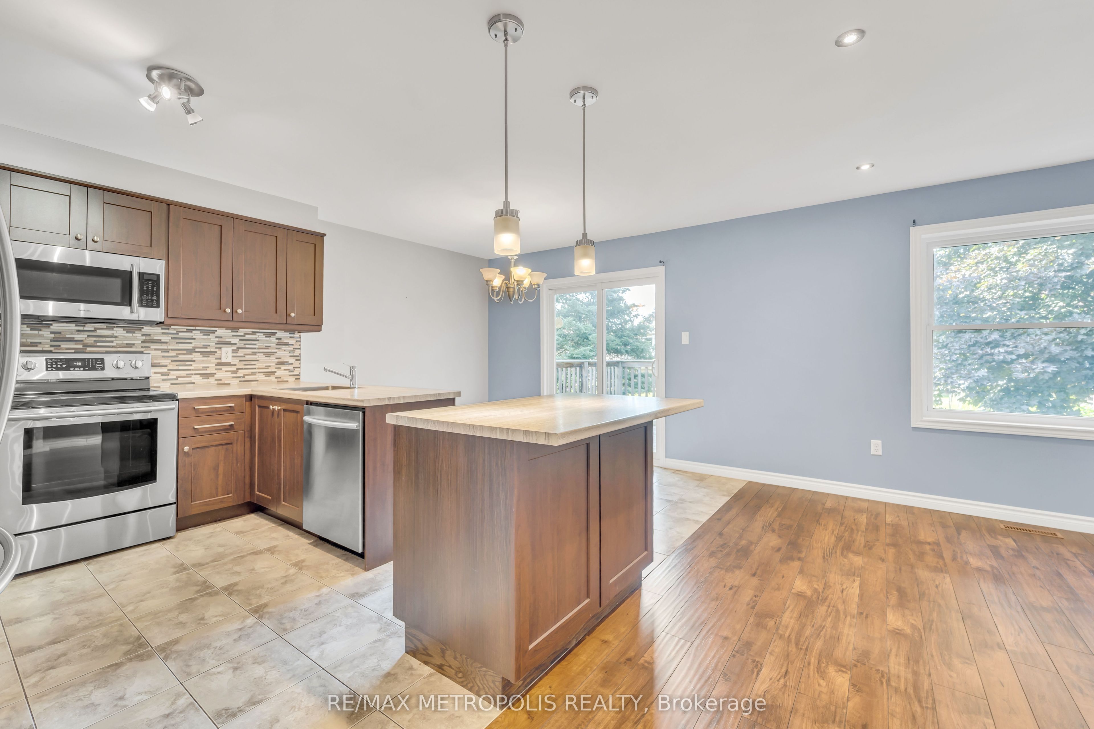 24 Acorn Crescent, Wasaga Beach 4