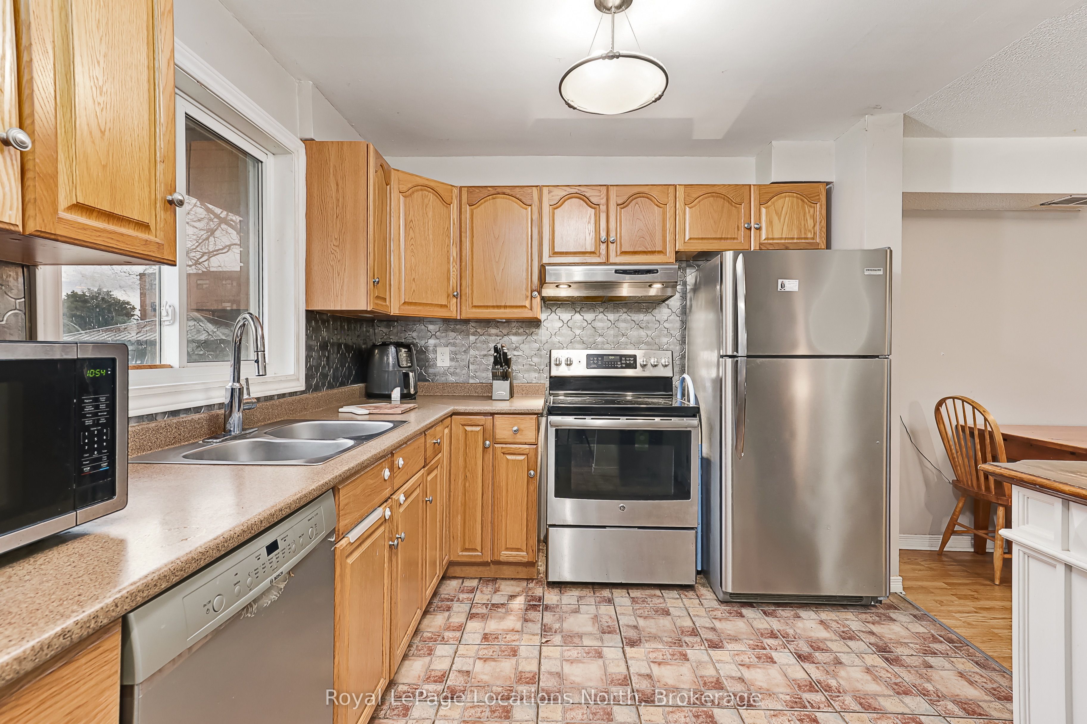590 Tenth Street, Collingwood 4