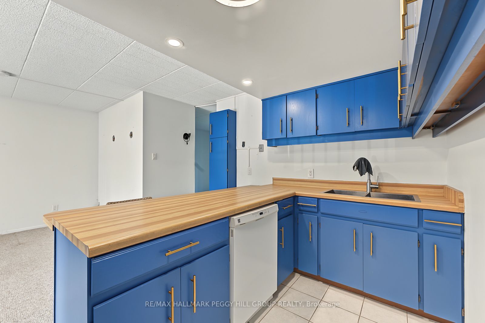 Unit 215 - 1102 Horseshoe Valley Road W, Oro-Medonte 5