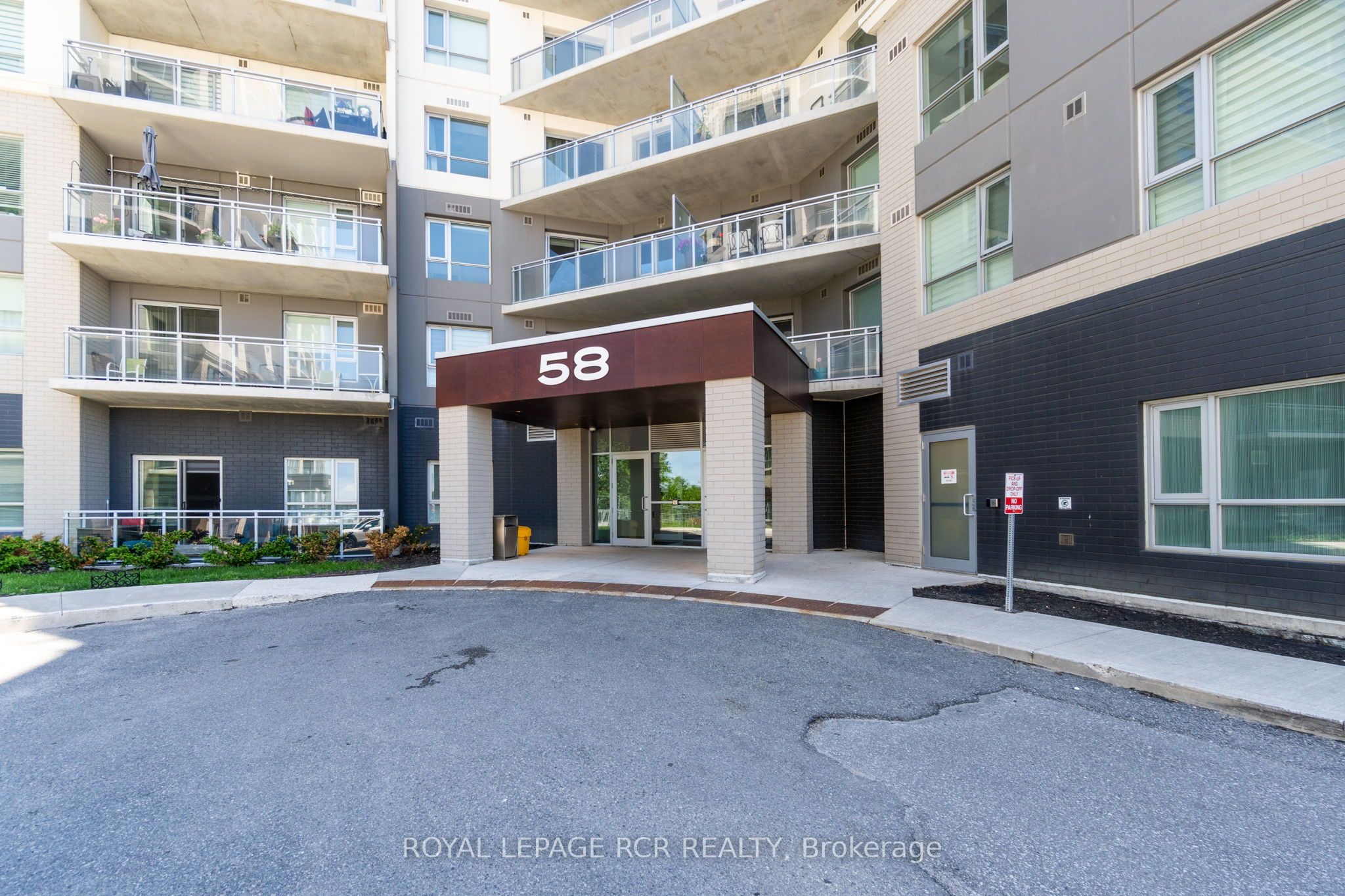 Unit 808 - 58 Lakeside Terrace, Barrie 3