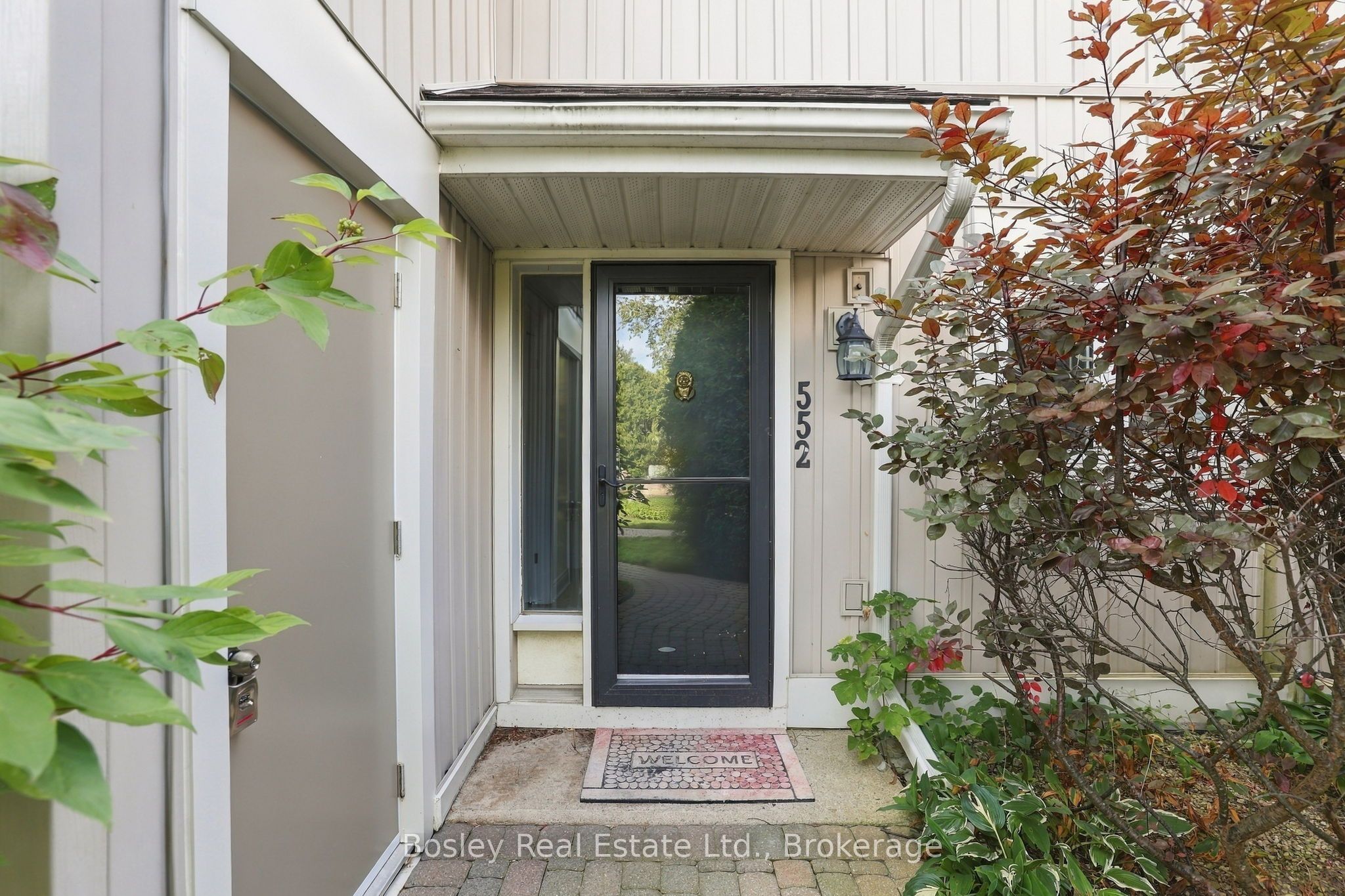 552 Oxbow Crescent, Collingwood 4