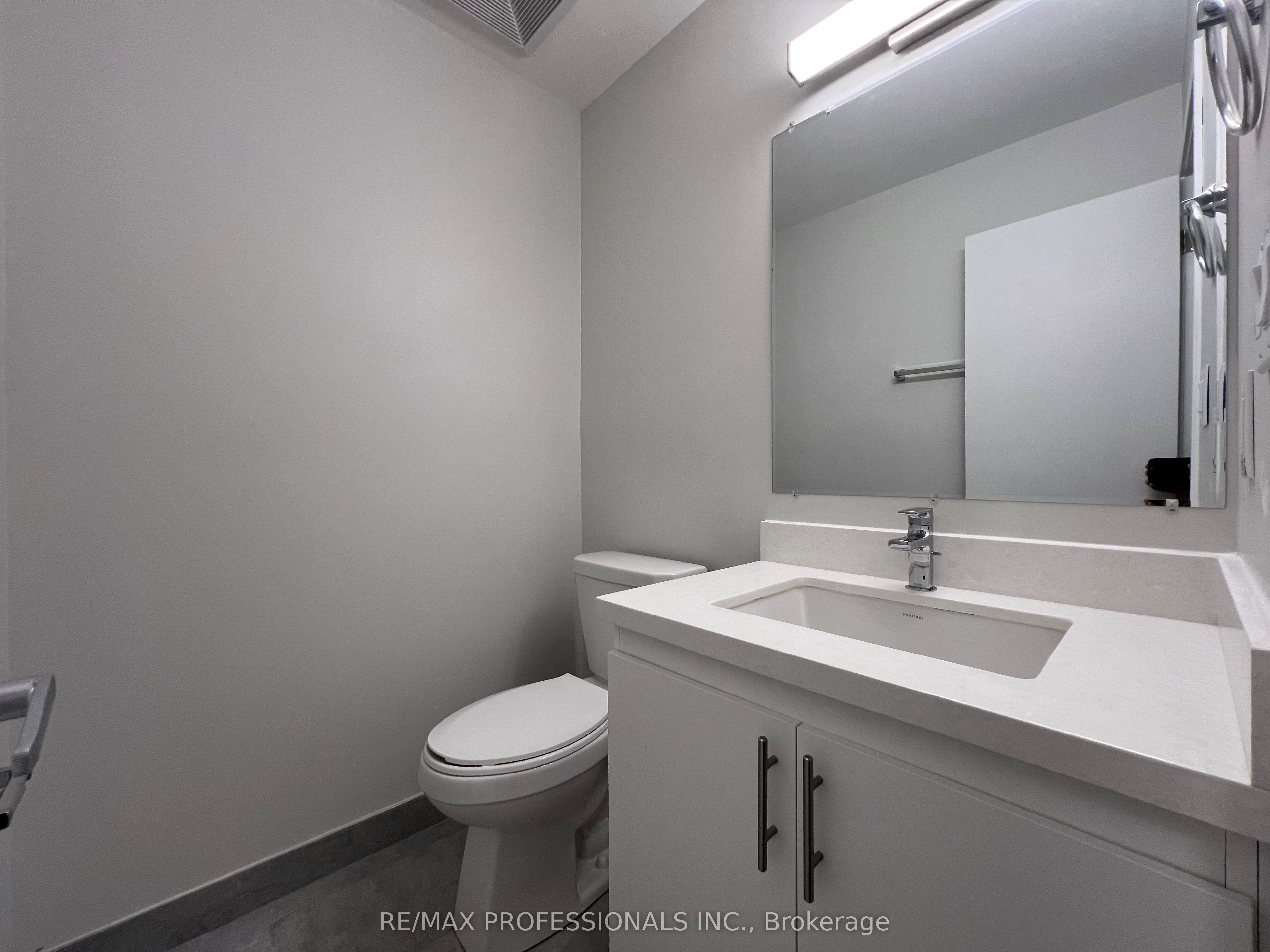 Unit 121 - 62 Dixfield Drive, Etobicoke 4