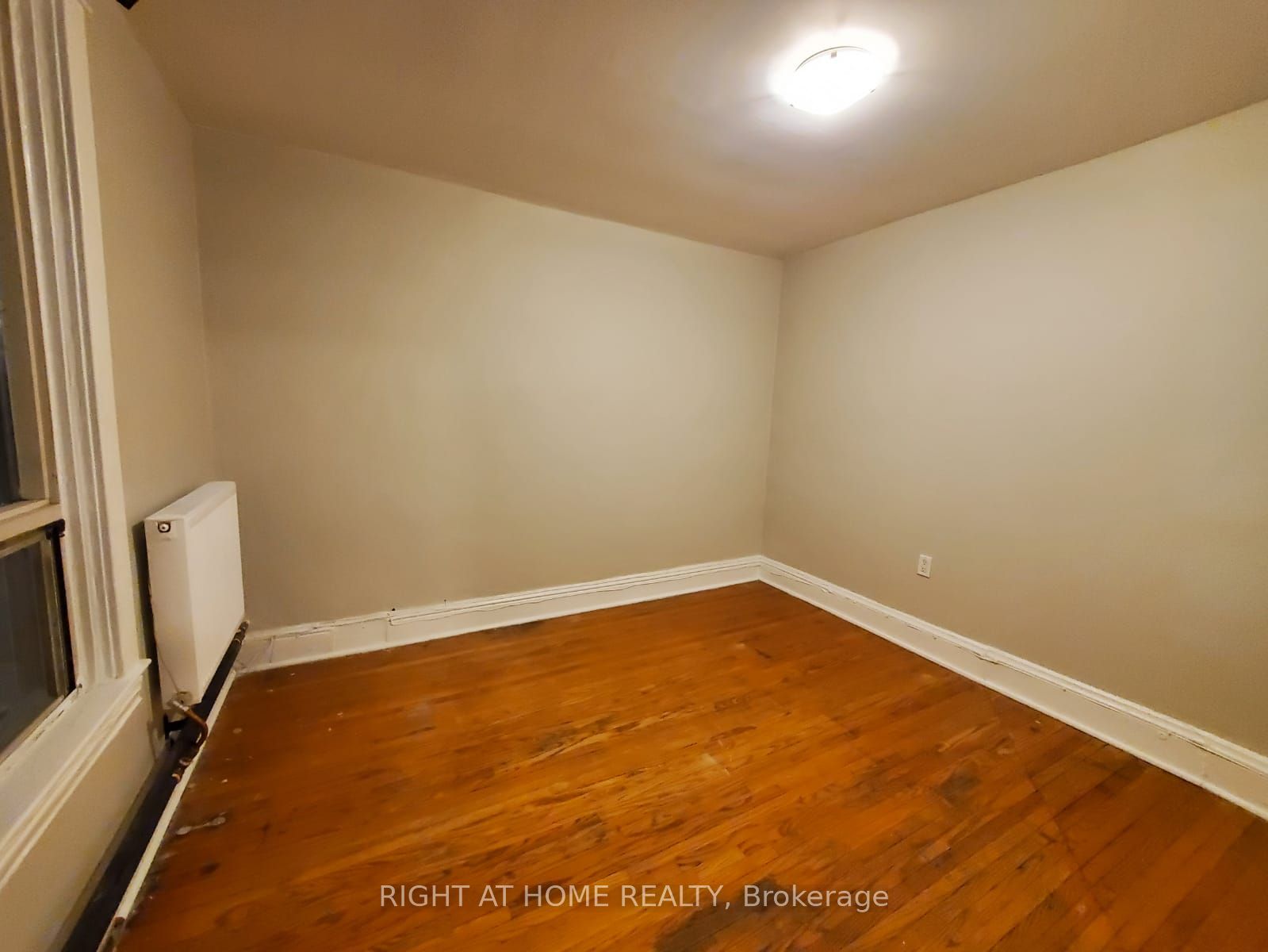 Unit A - 332 Salem Avenue, Toronto 4