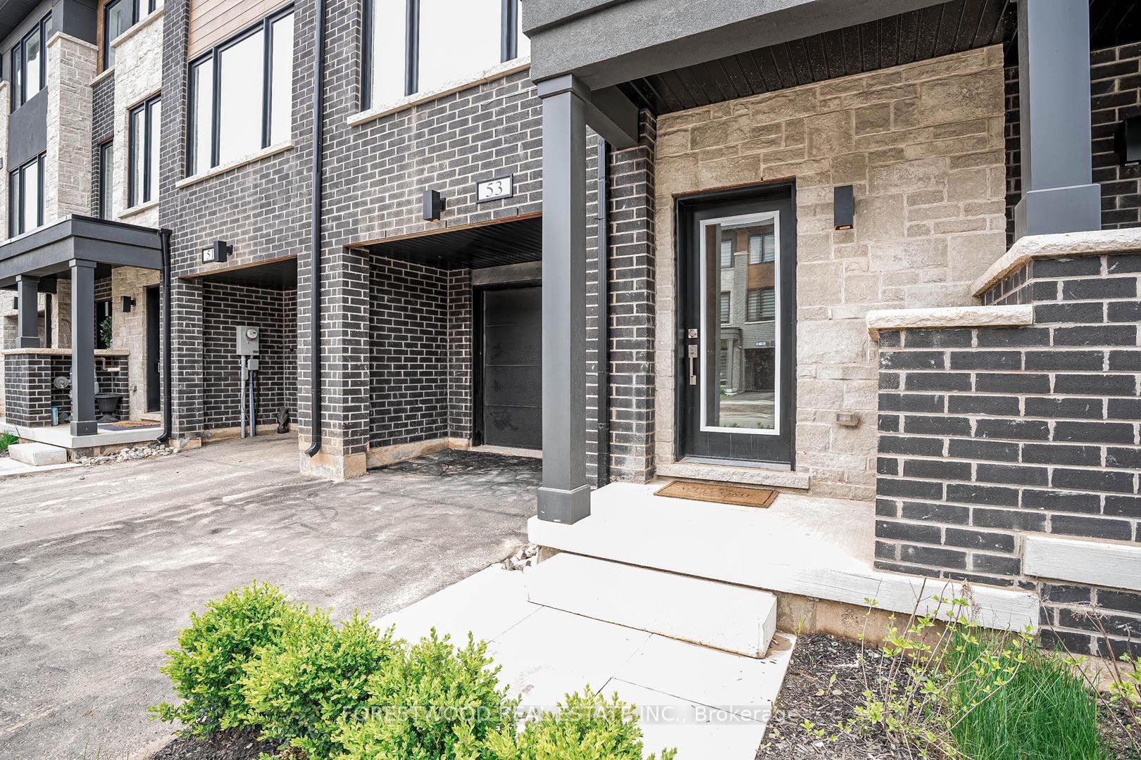 53 Humberstone Drive, Halton Hills 3