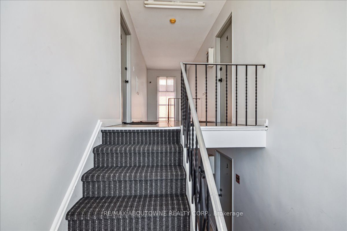 Unit 6 - 2 Wesley Street, Etobicoke 4