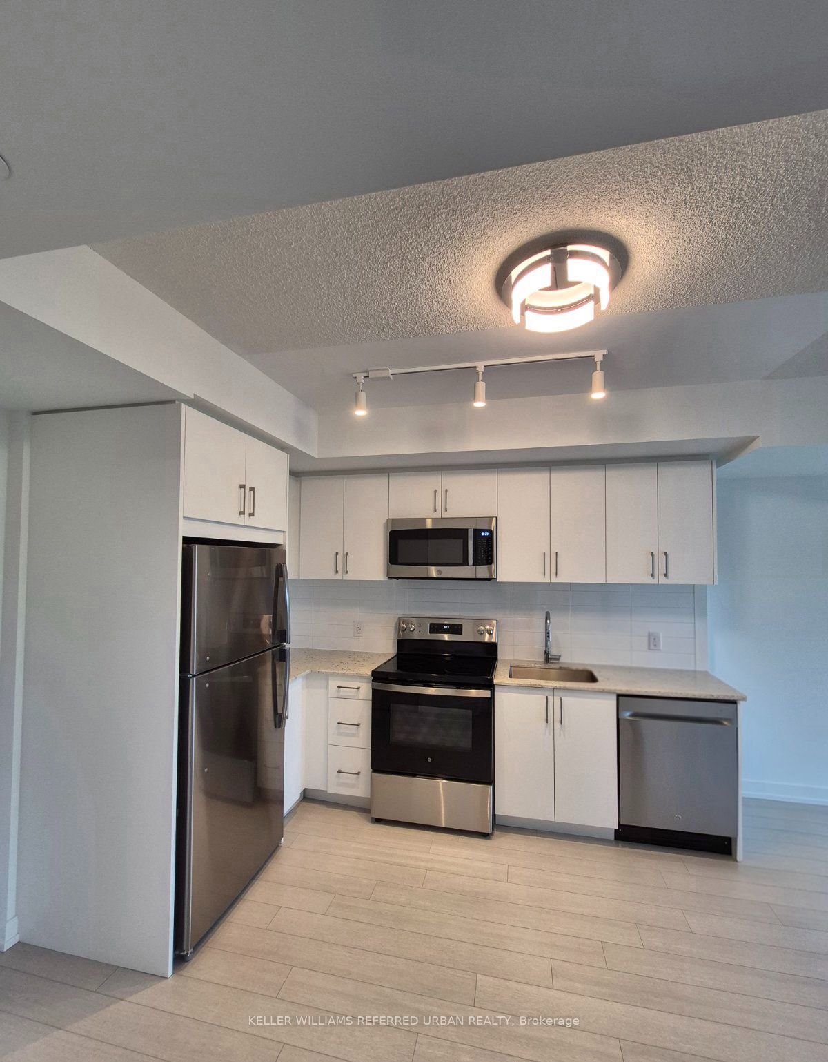 Unit 1014 - 4010 Eglinton Avenue W, Etobicoke 5