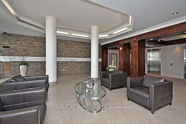 Unit 701 - 250 Webb Drive, Mississauga 2