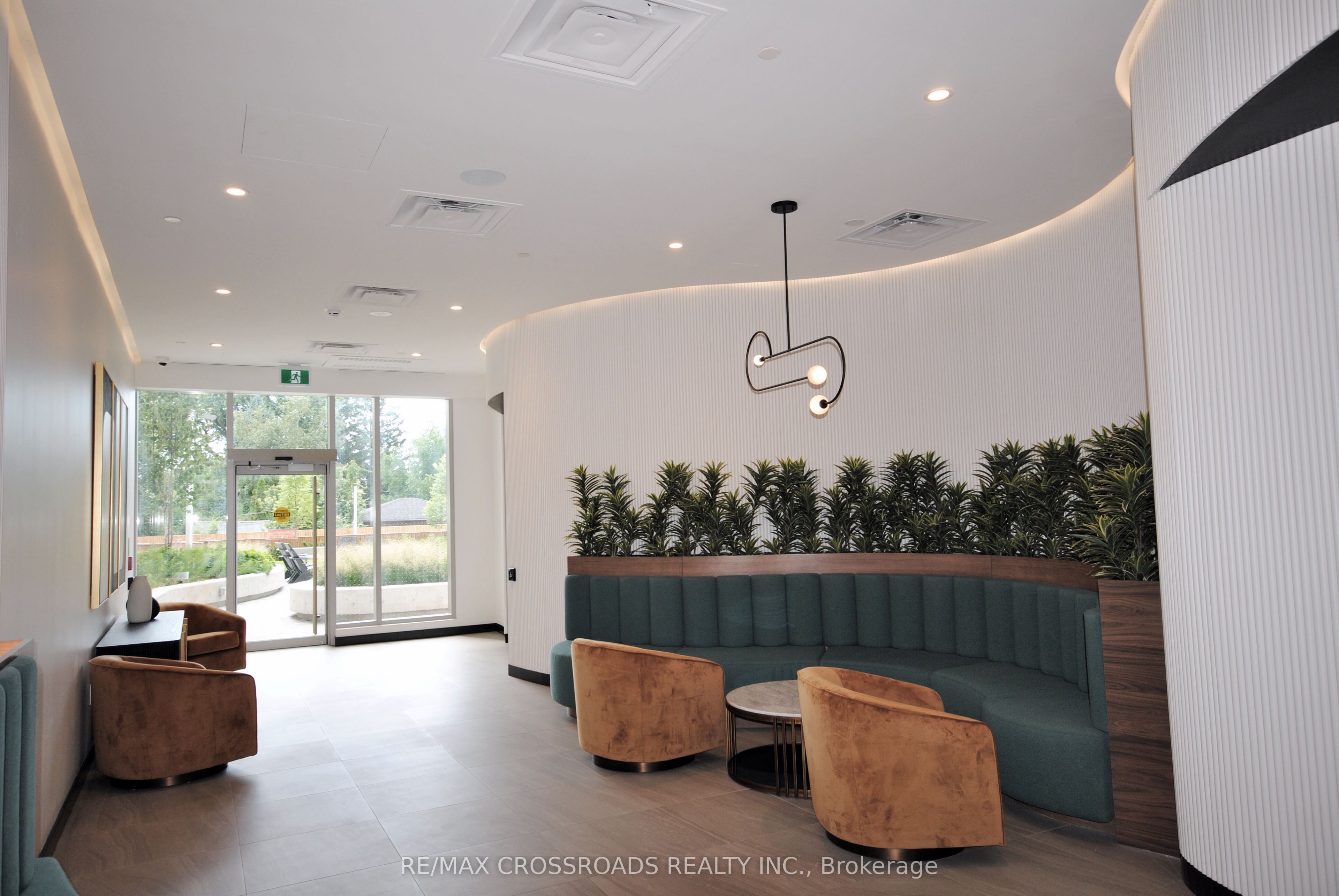 Unit 516 - 689 The Queensway Drive, Etobicoke 3