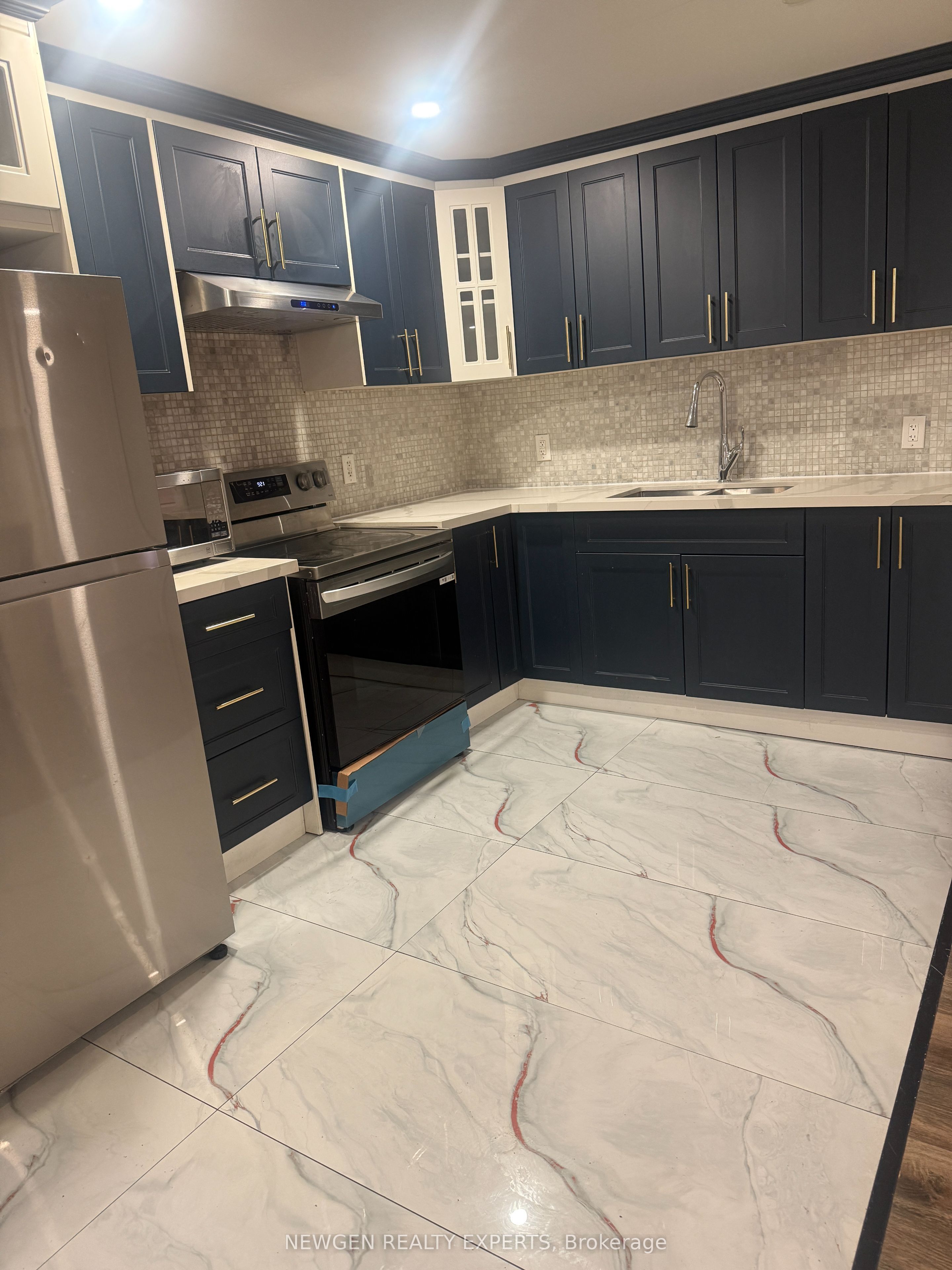 Unit Bsmnt - 23 Hawtrey Road, Brampton 4