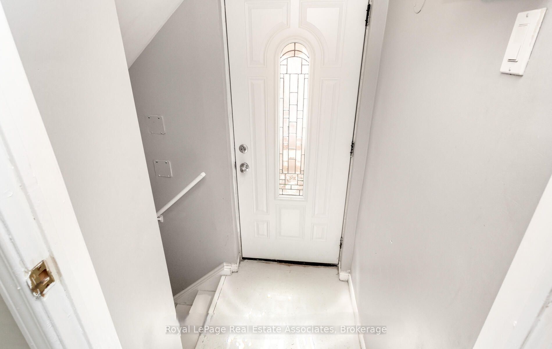 Unit Lower - 116 Lake Louise Drive, Brampton 3