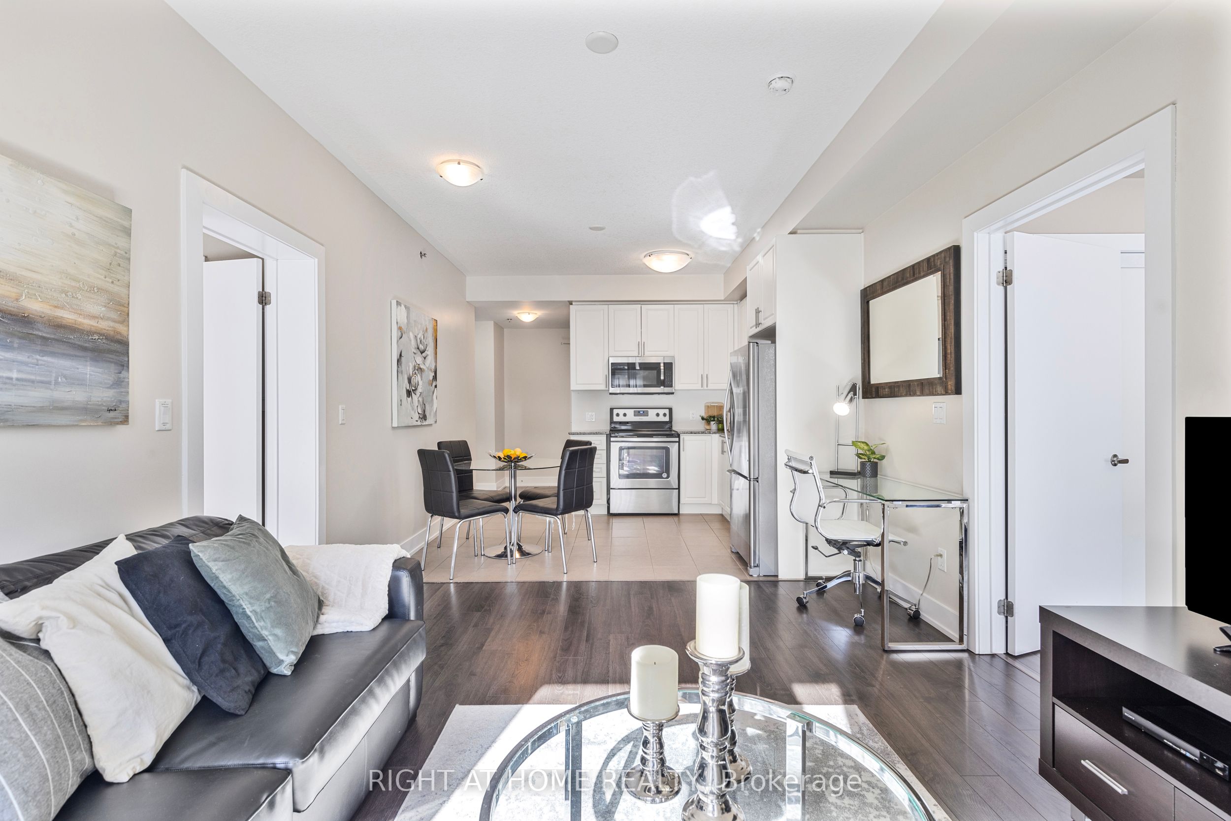 Unit 423 - 2486 Old Bronte Road, Oakville 4