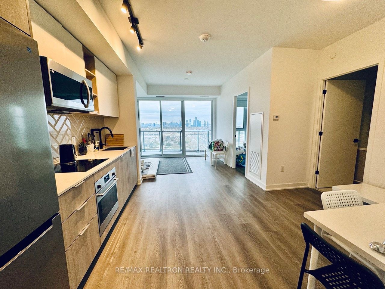 Unit 1406 - 36 Zorra Street, Etobicoke 3