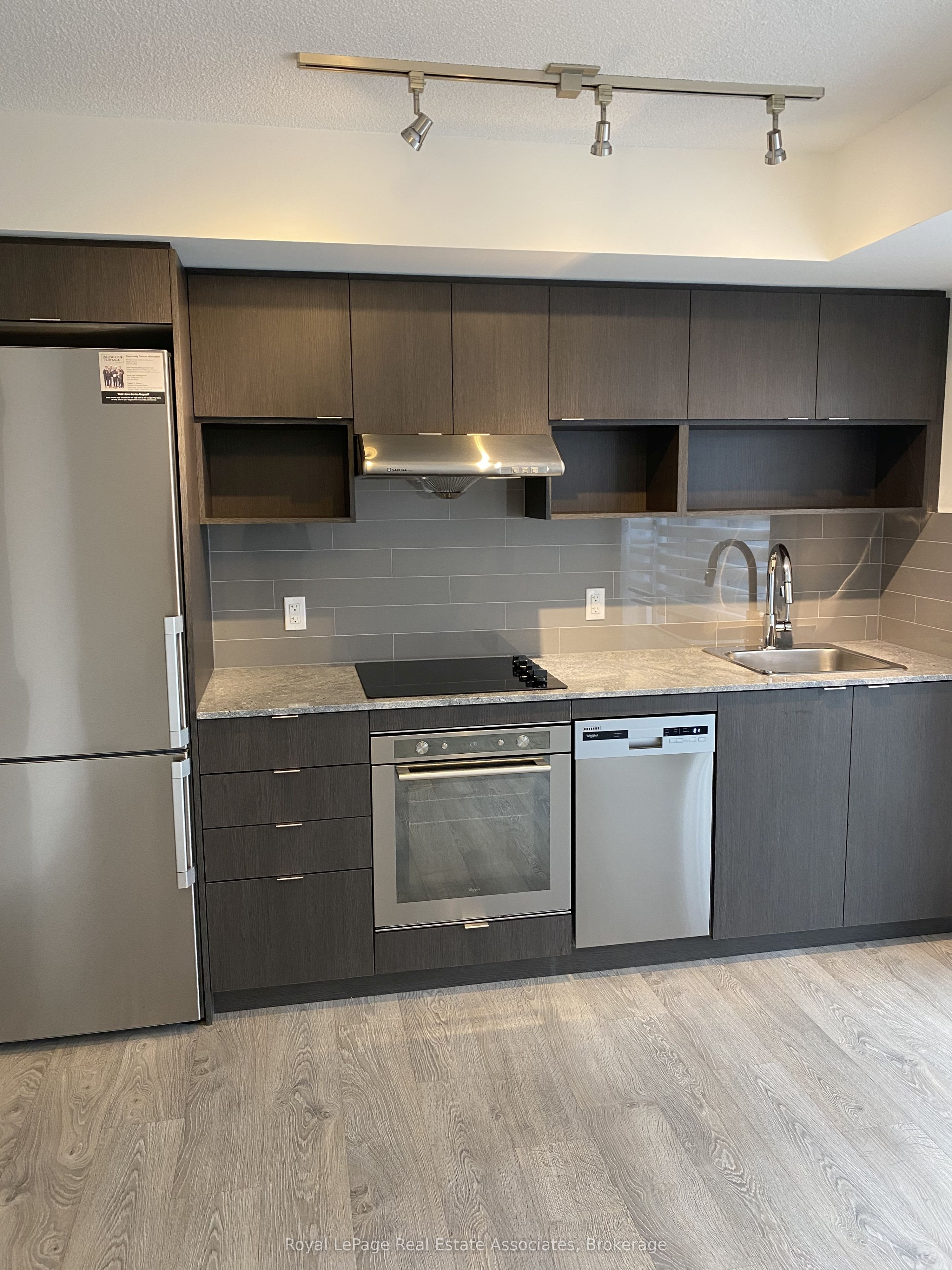 Unit 603 - 7 Mabelle Avenue, Etobicoke 3