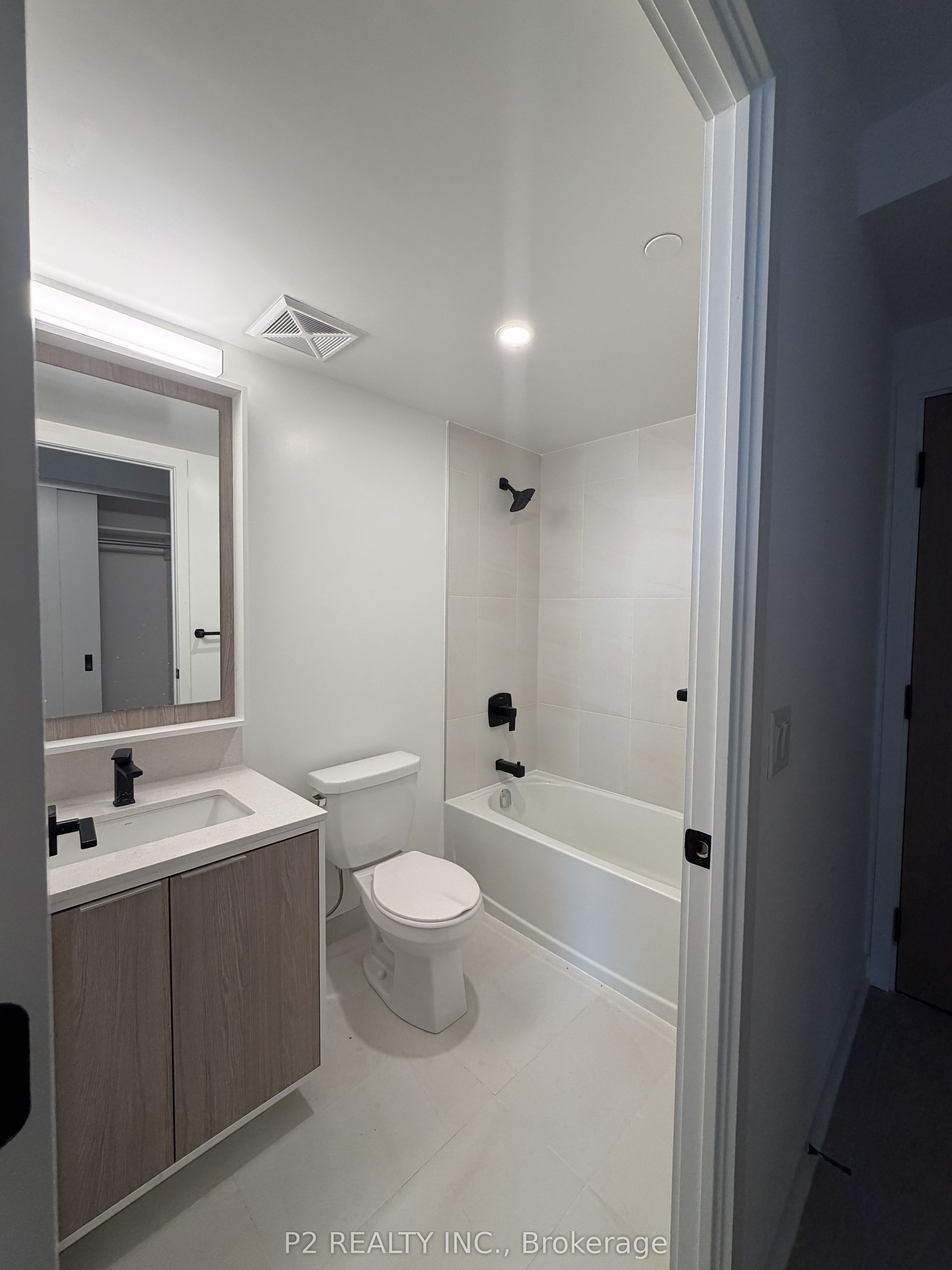 Unit 628 - 36 Zorra Street, Etobicoke 3