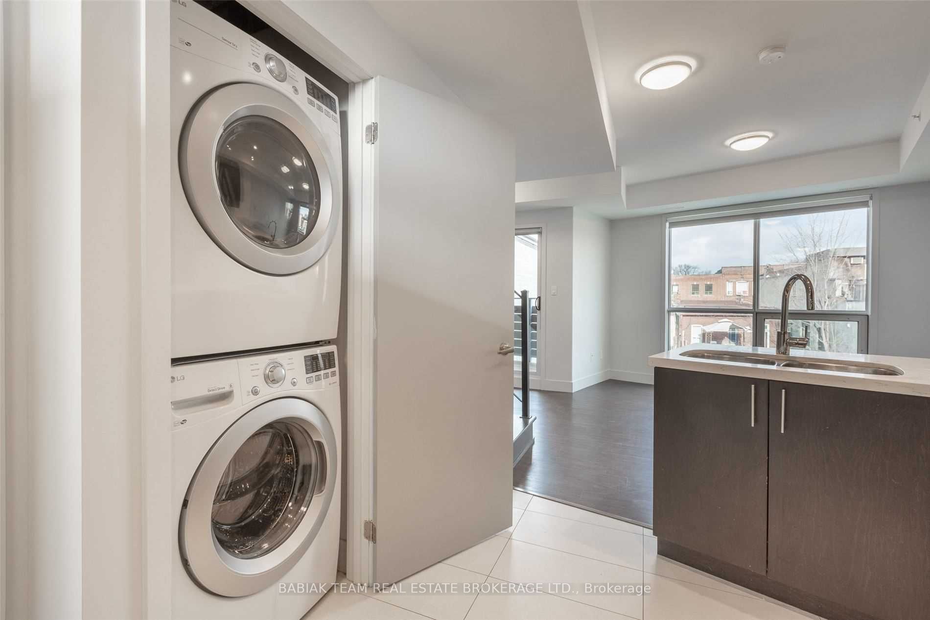 Unit 303 - 332 High Park Avenue, Toronto 5