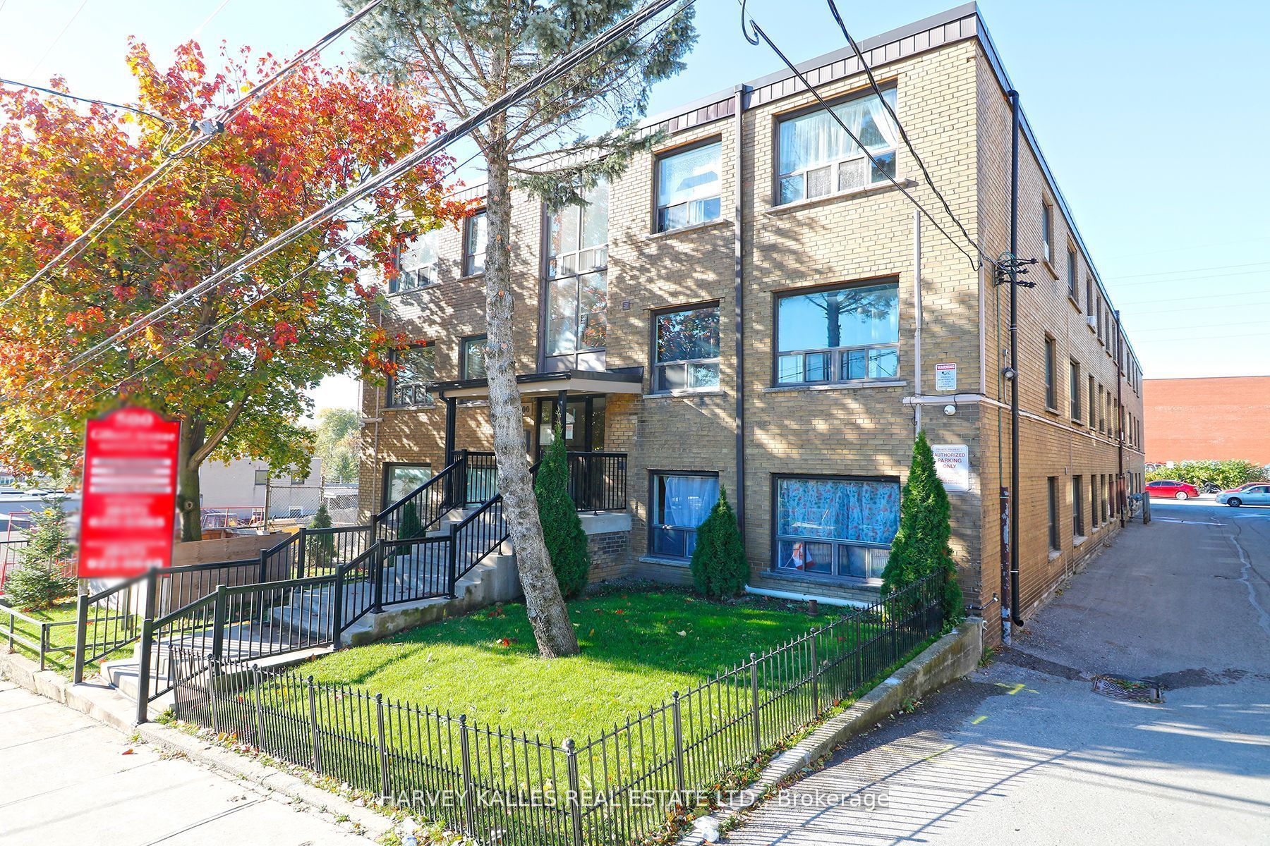 Unit 209 - 500 Gilbert Avenue, Toronto 2
