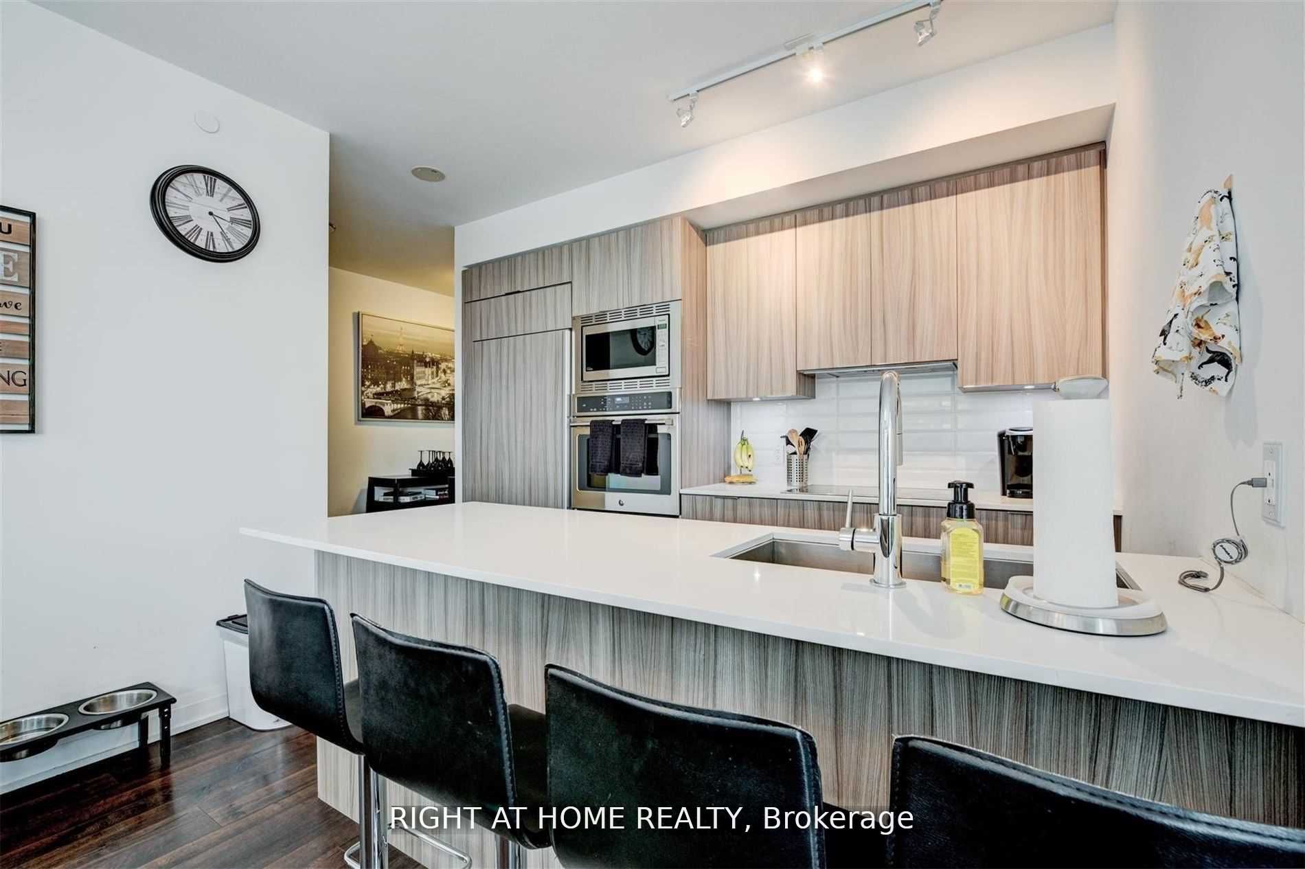 Unit 1803 - 56 Annie Craig Drive, Etobicoke 3