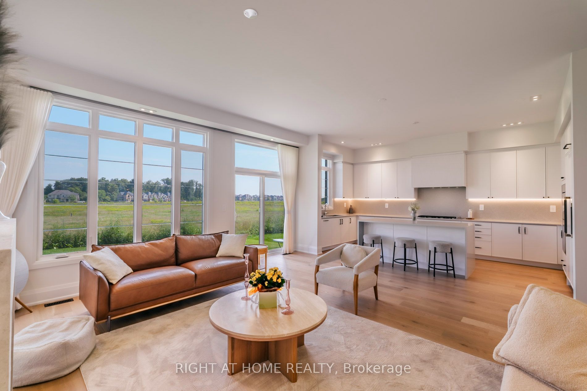 26 Misted Breeze Street, Brampton 2