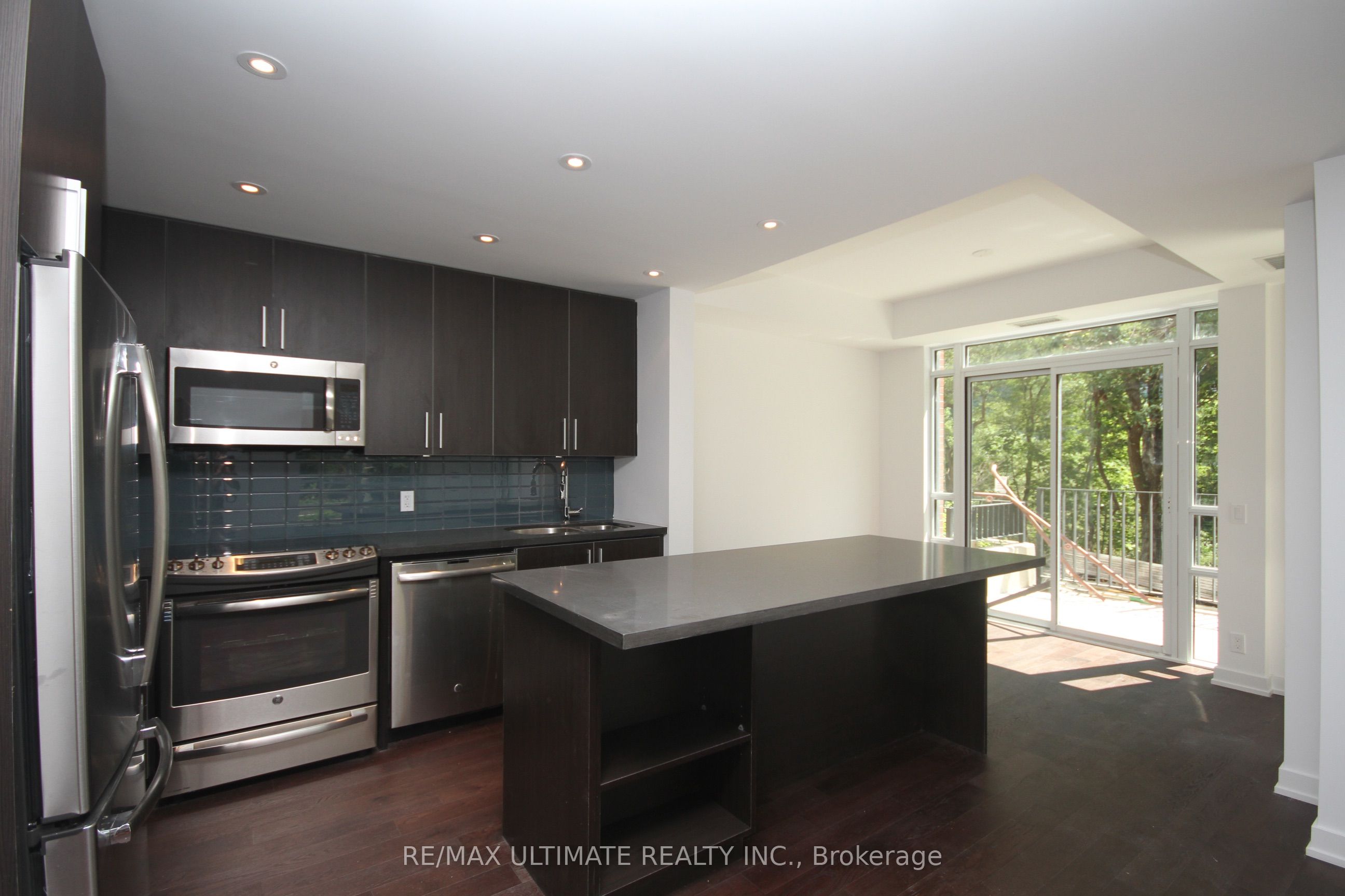 Unit 1 - 2212 Lake Shore Boulevard W, Etobicoke 5