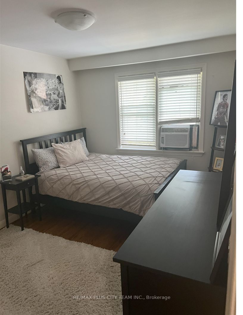 Unit Unit 3 - 9 Thirty Fifth Street, Etobicoke 3