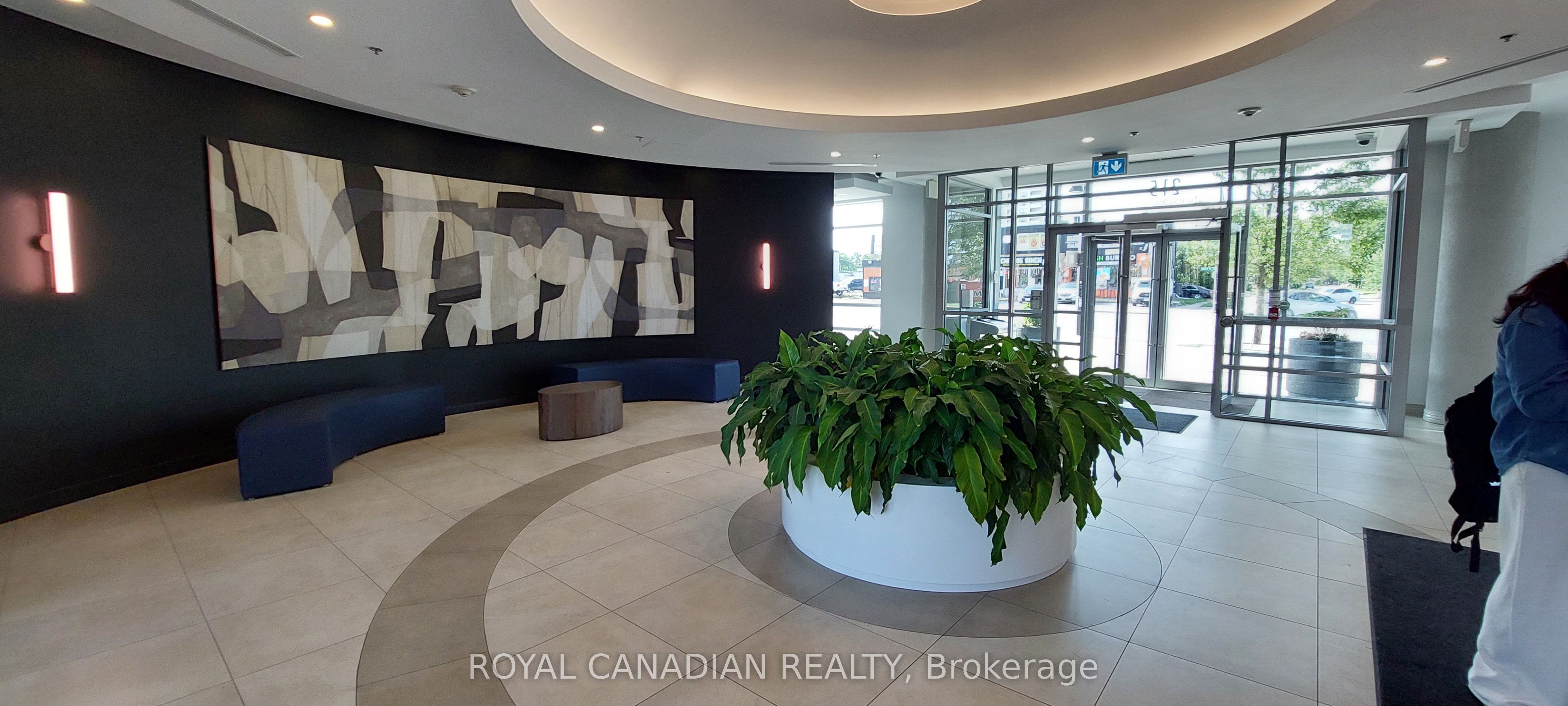 Unit 1411 - 215 Queen Street E, Brampton 4